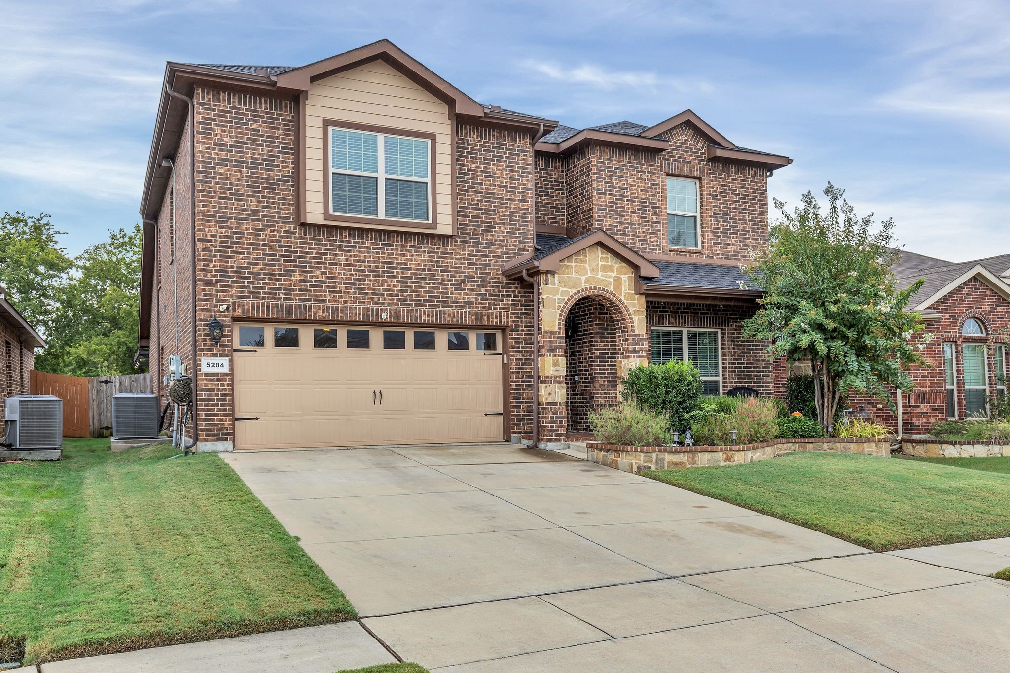 5204 Glen Meadow Drive