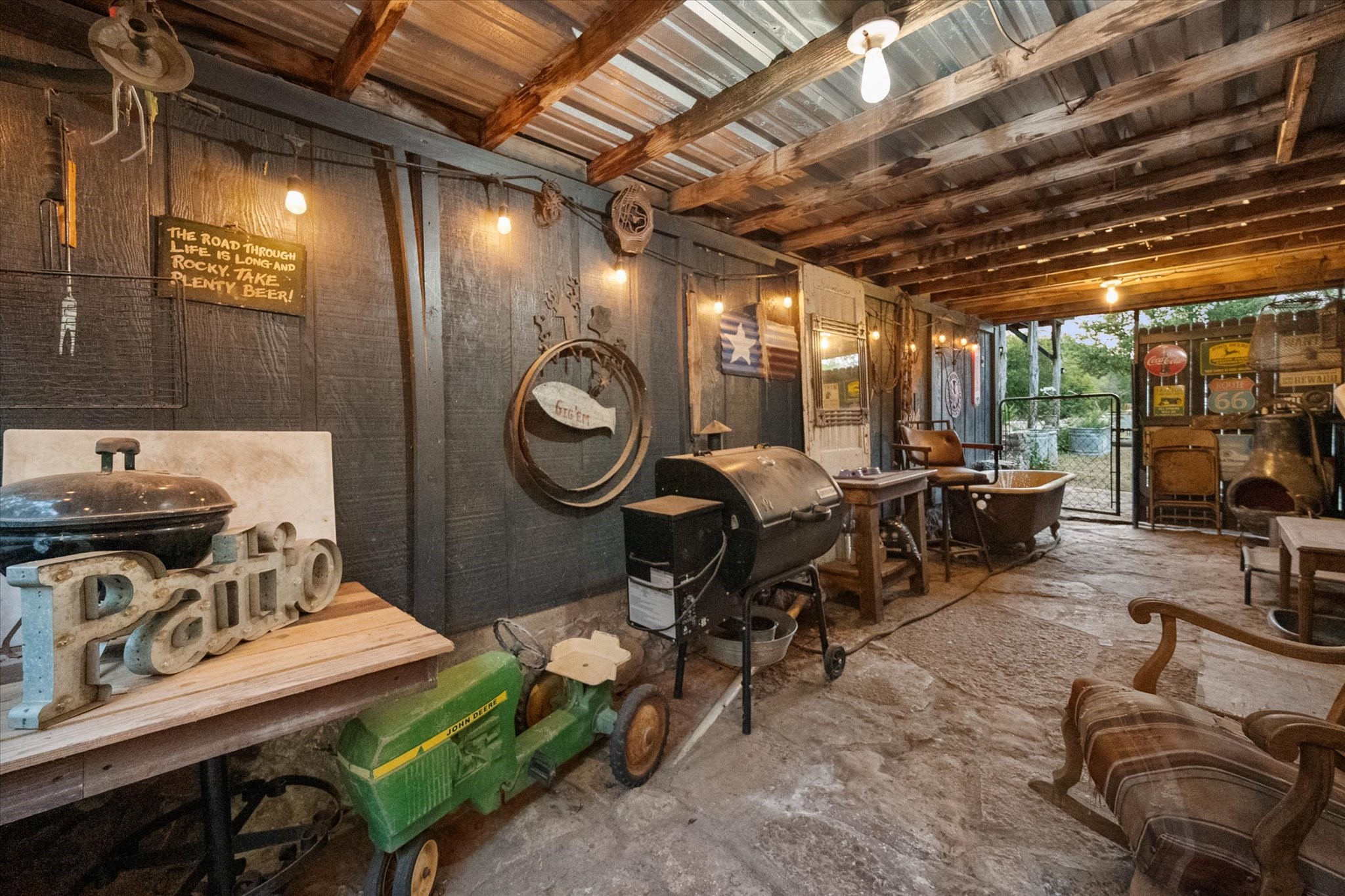 1603 Anaconda Trail