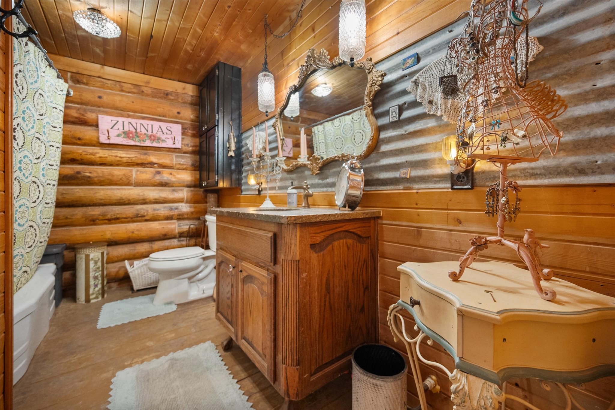1603 Anaconda Trail