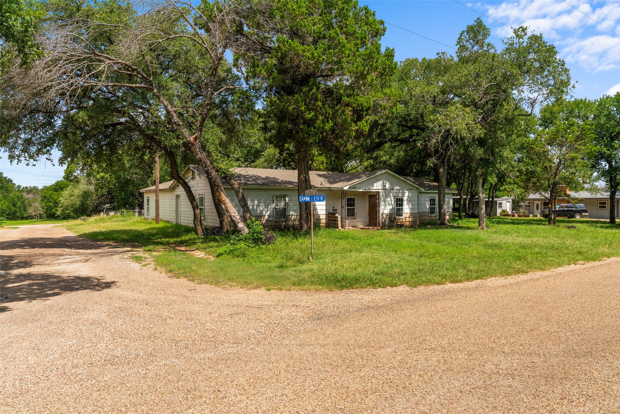 517 County Road 1700