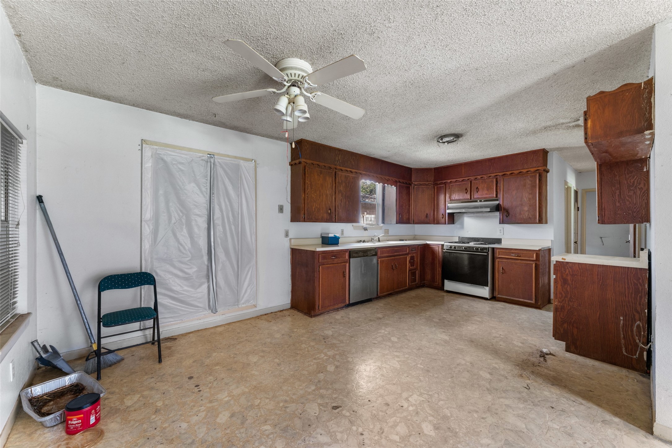 517 County Road 1700