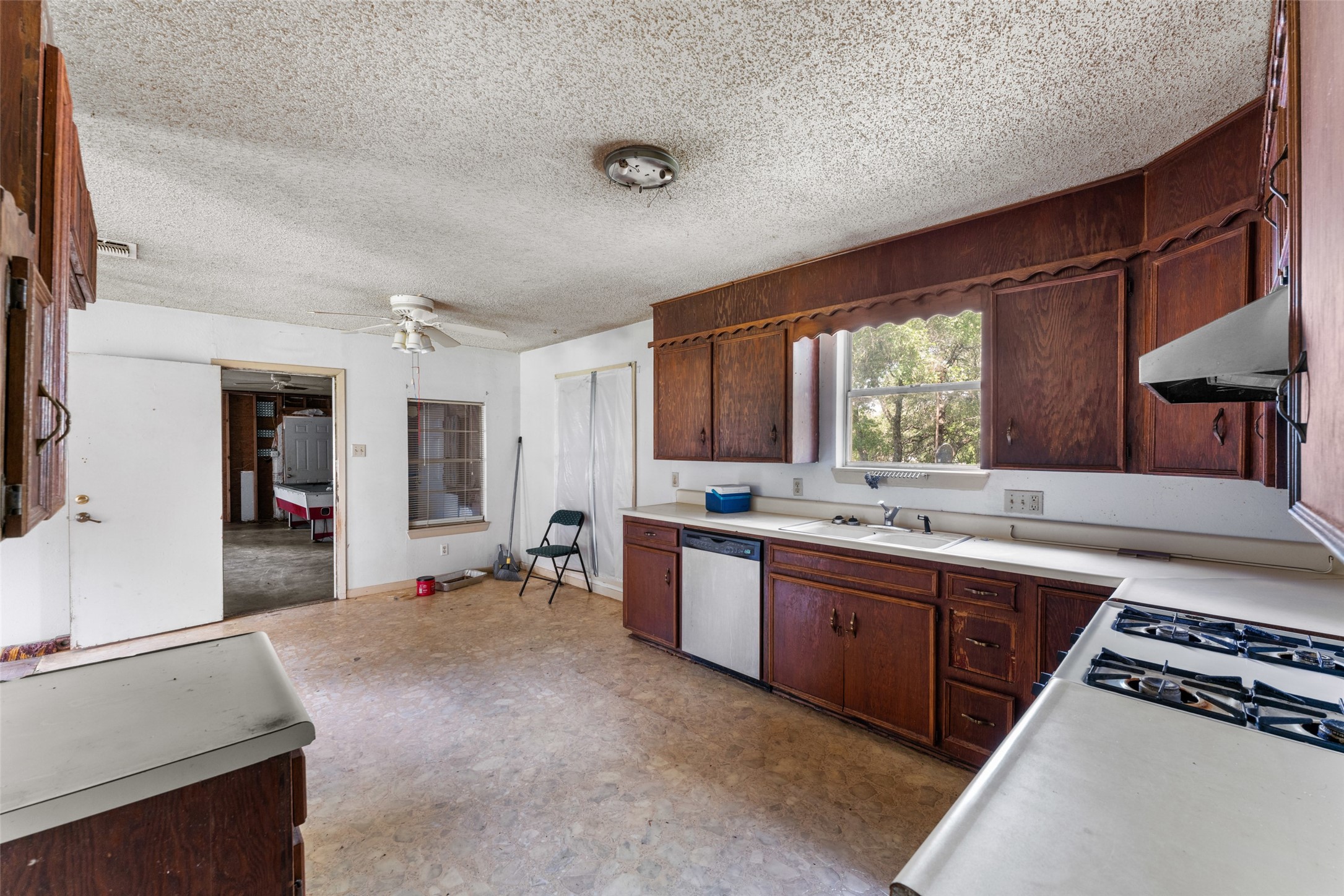 517 County Road 1700