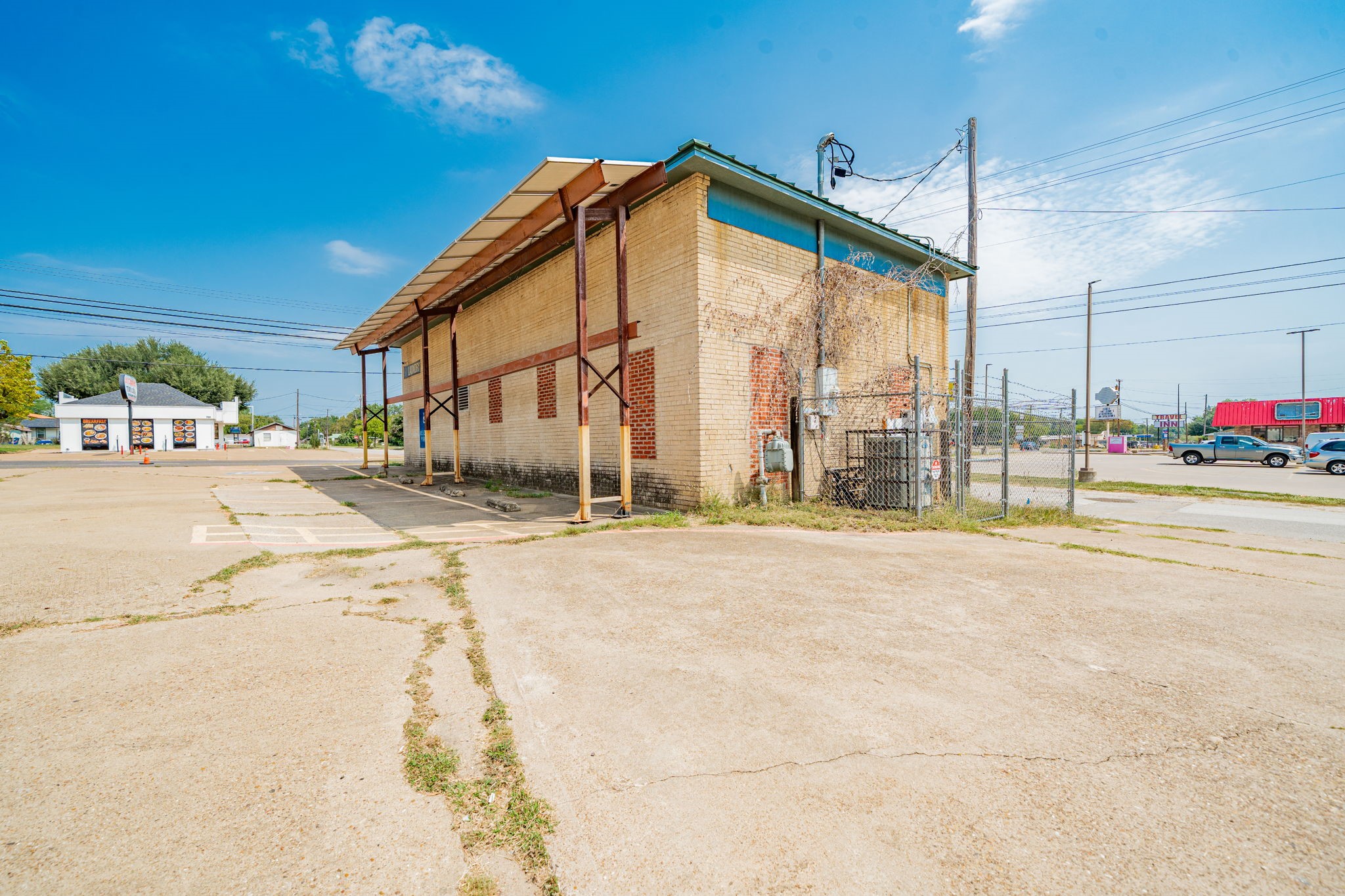 701 W Corsicana Street