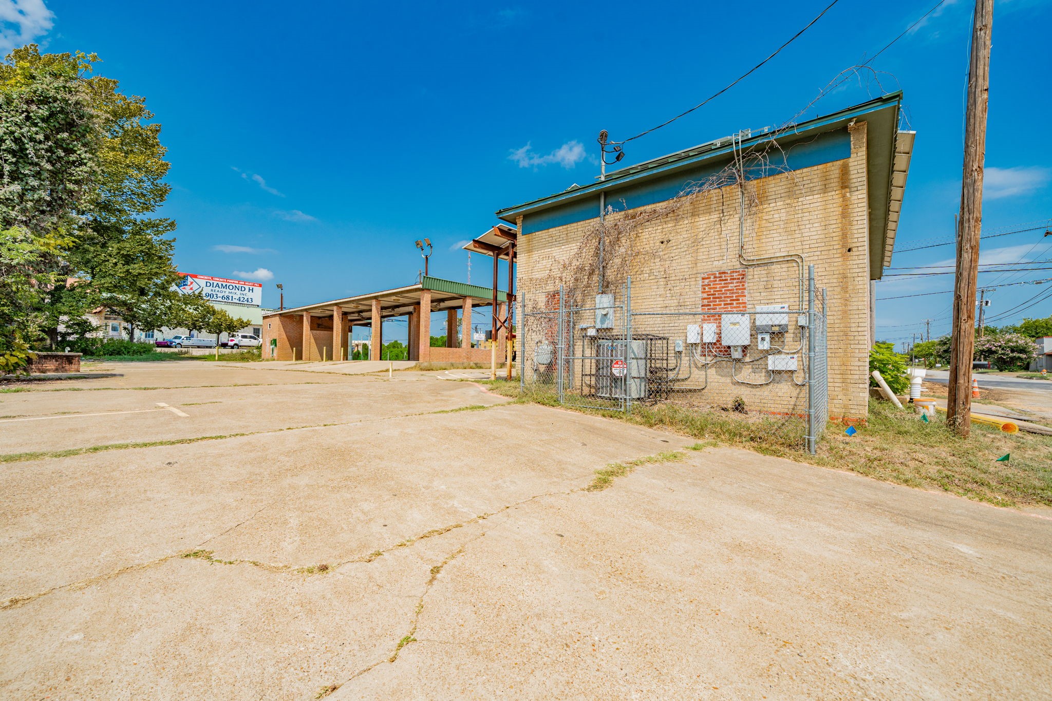 701 W Corsicana Street