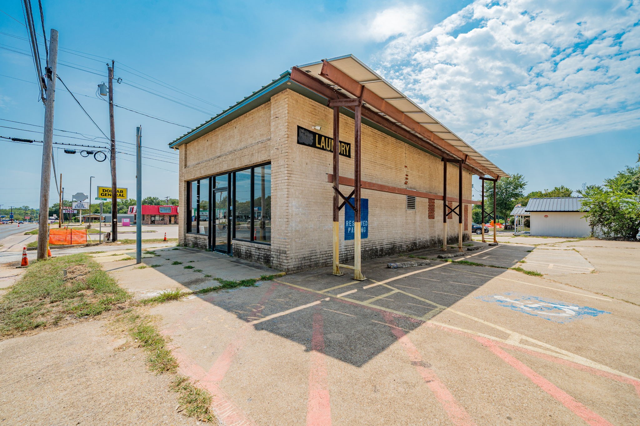 701 W Corsicana Street