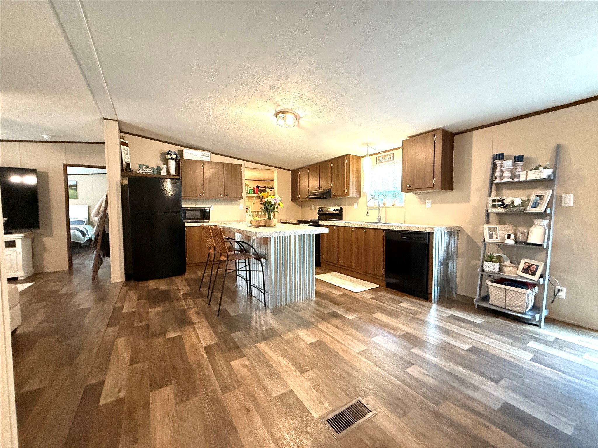 312 Whispering Trail