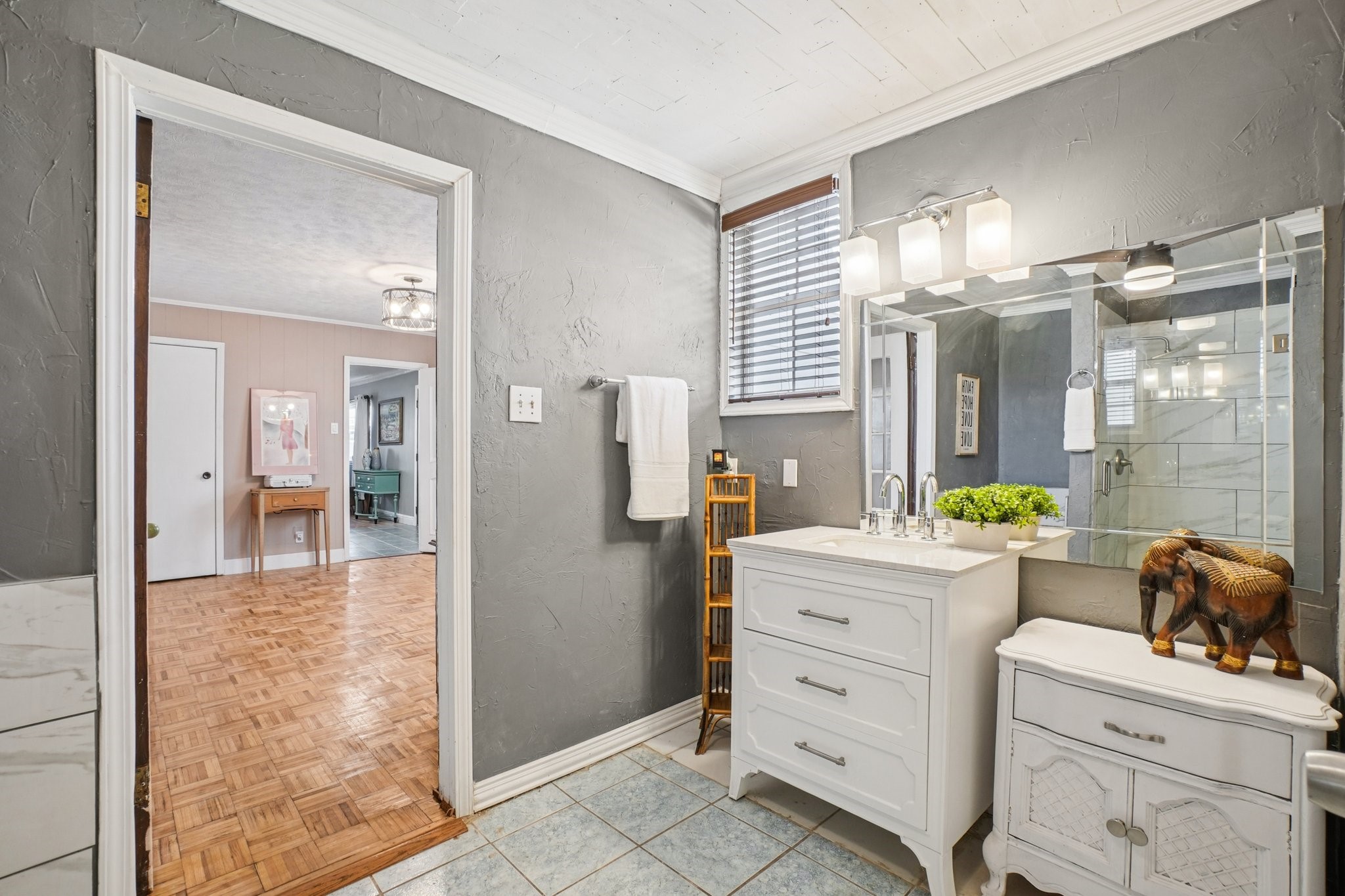 4608 Kelly Elliott Road