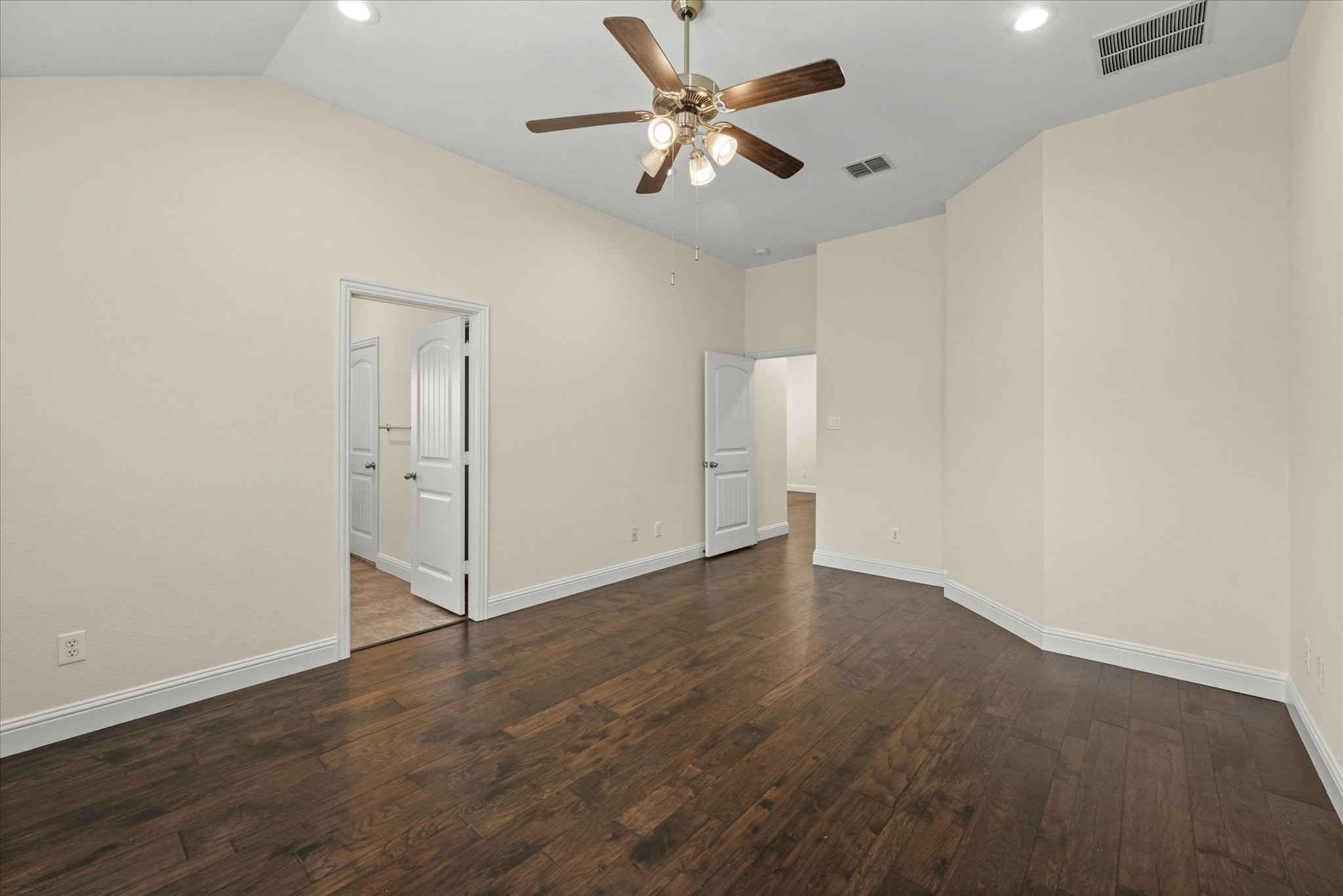 412 Highland Ridge Drive