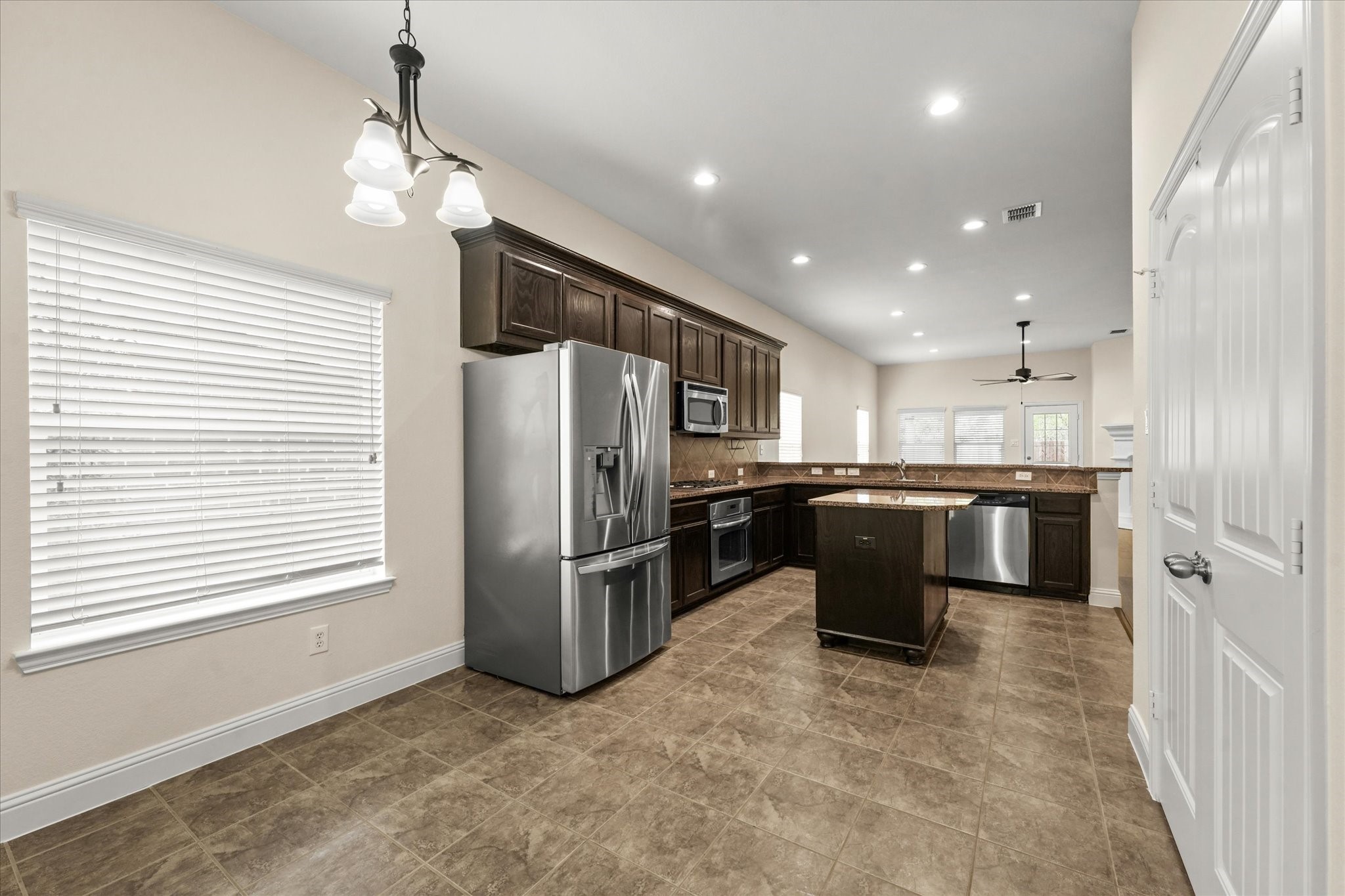 412 Highland Ridge Drive