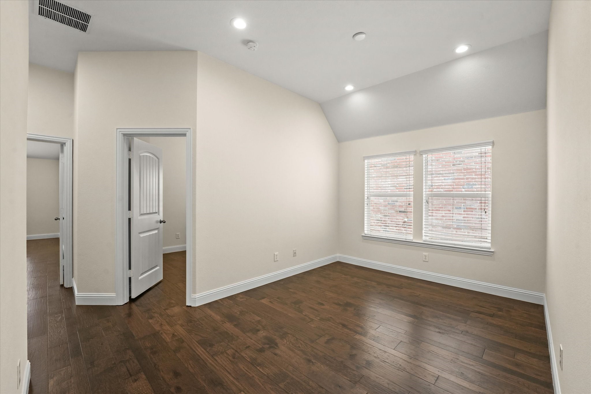 412 Highland Ridge Drive