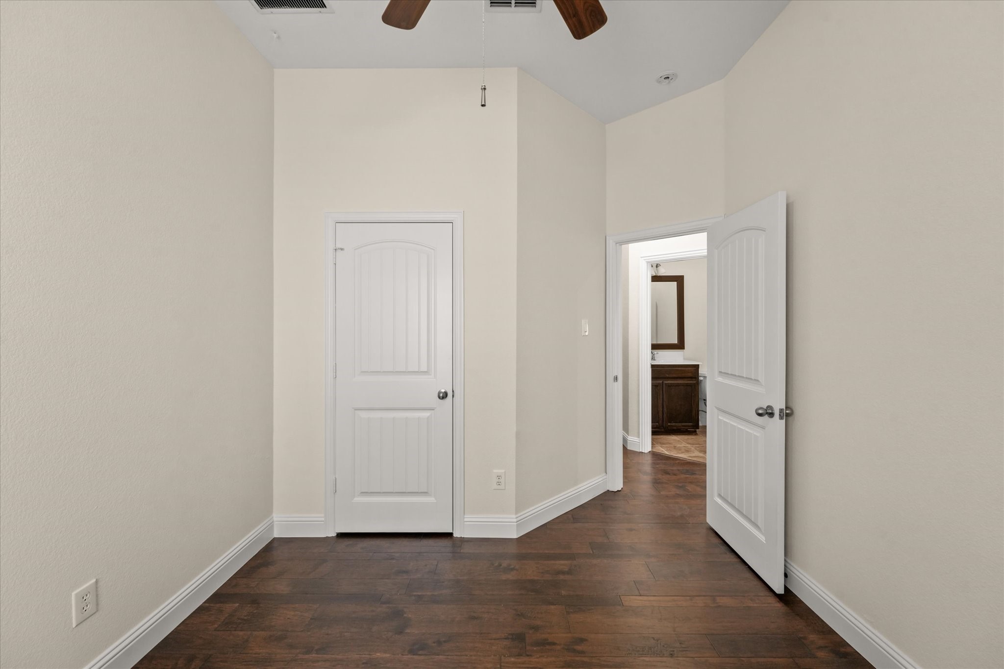 412 Highland Ridge Drive