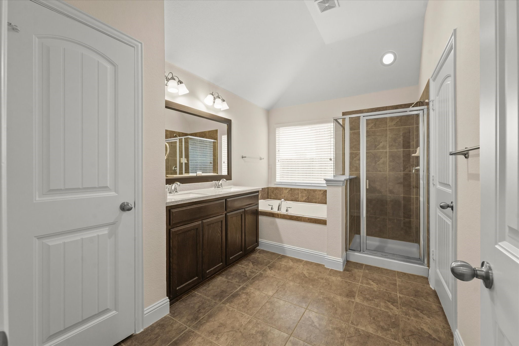 412 Highland Ridge Drive