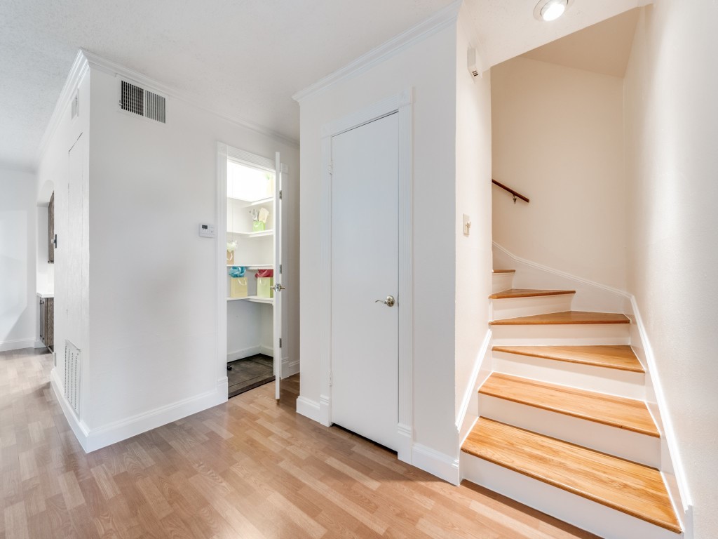 5008 Lahoma Street 5008