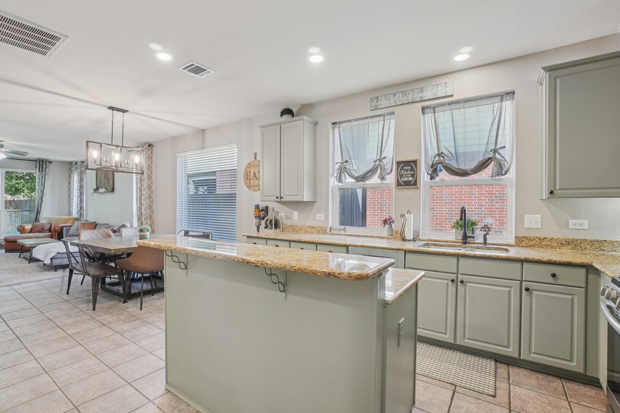 5429 Pecan Creek Circle