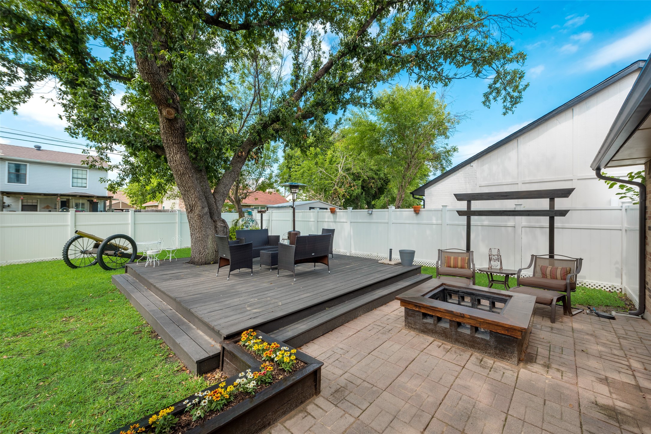523 Magnolia Drive