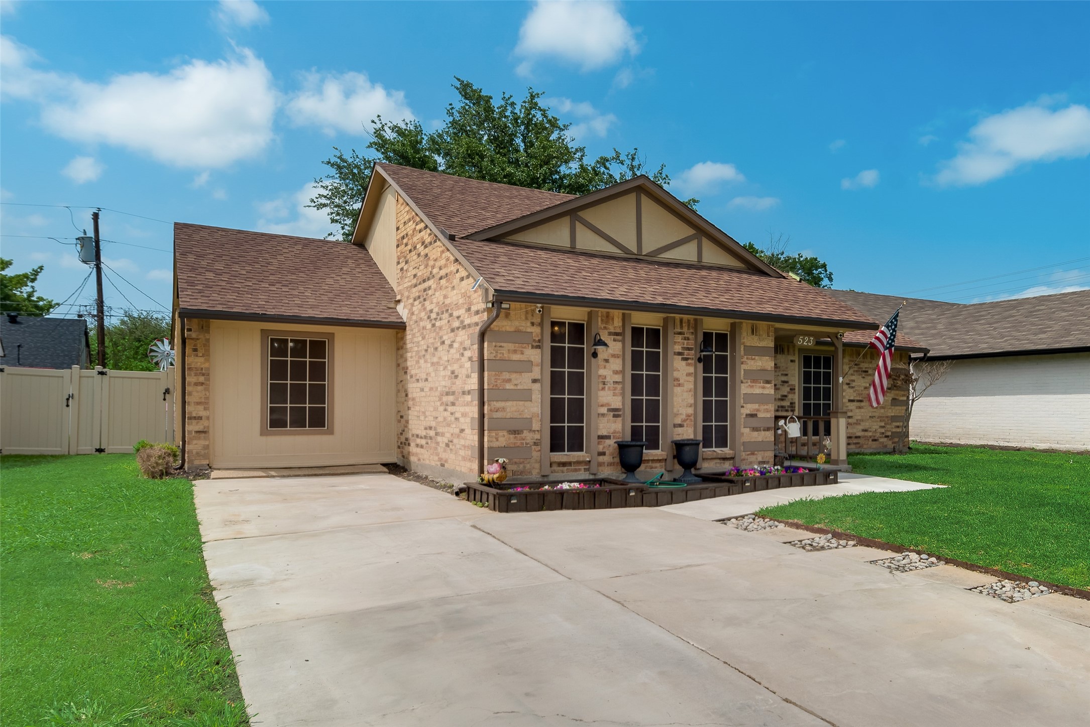 523 Magnolia Drive