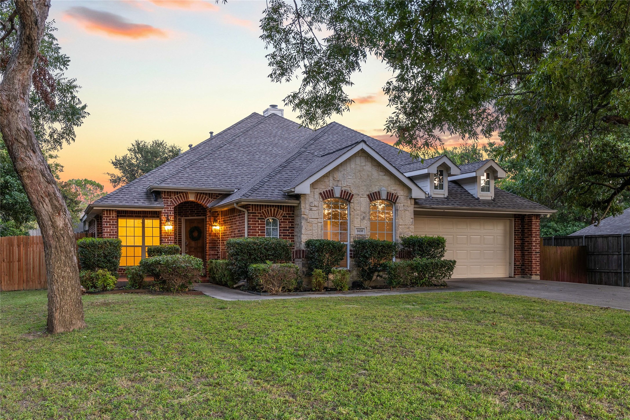 1438 Audobon Lane