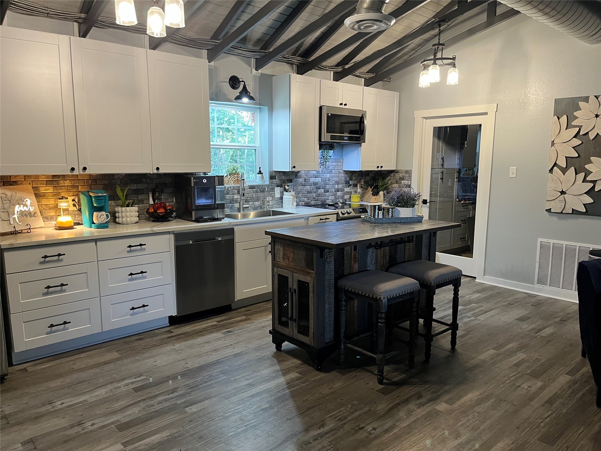 885 County Road 4122