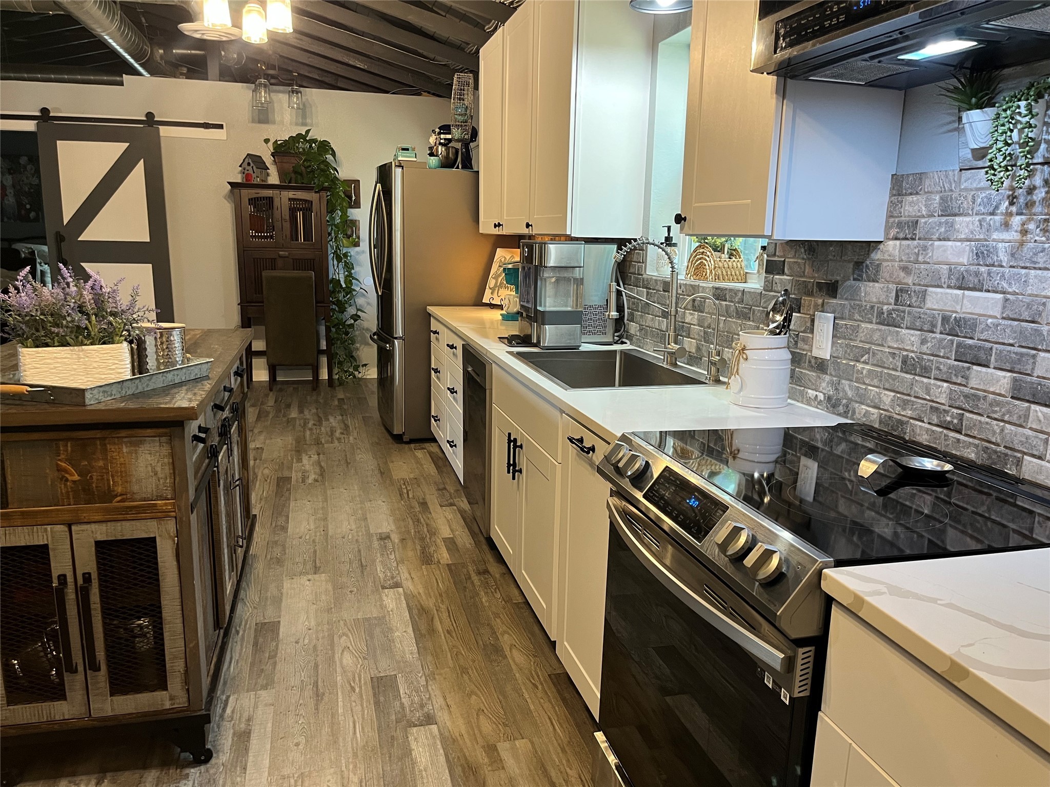 885 County Road 4122