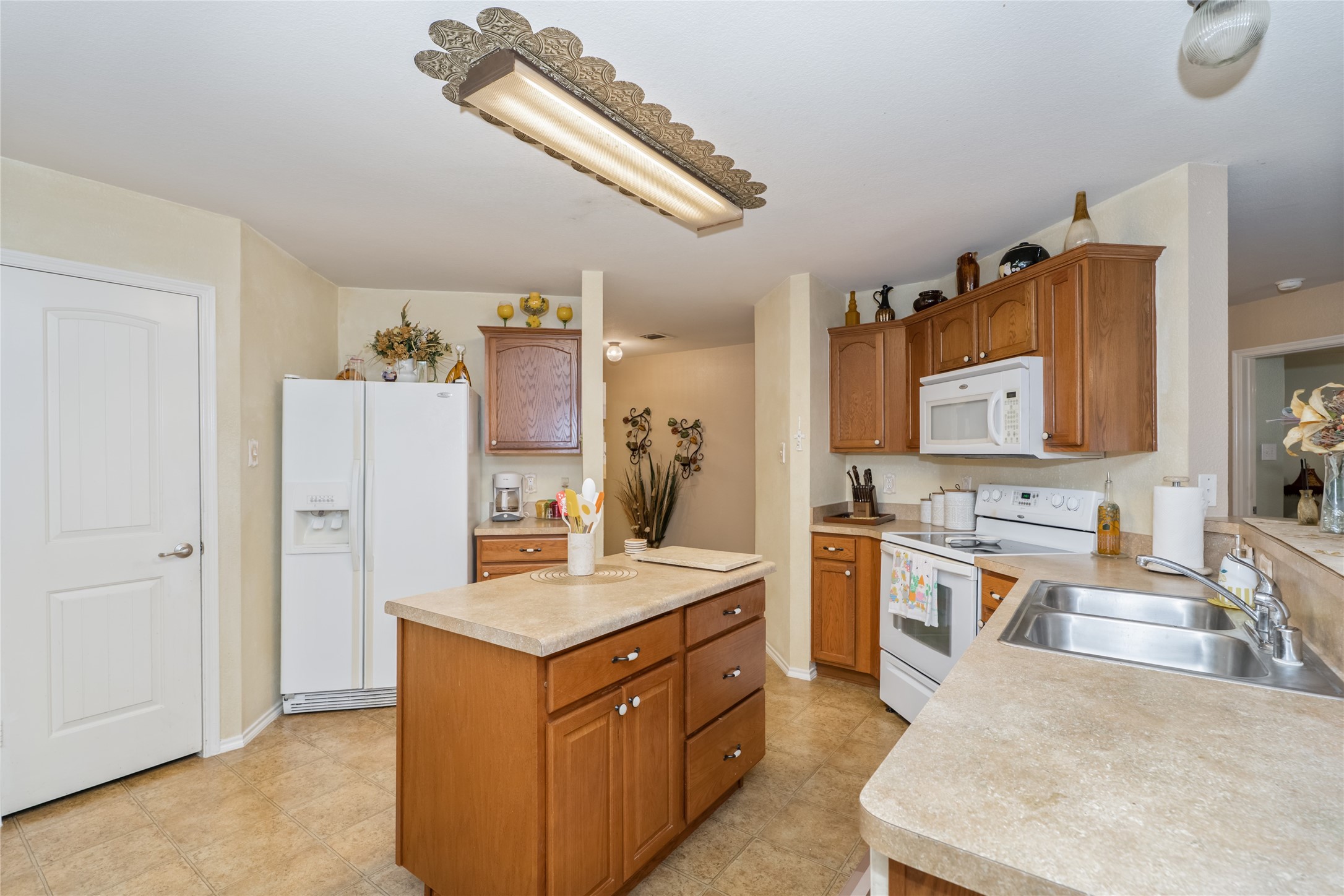 2051 Shawnee Trail