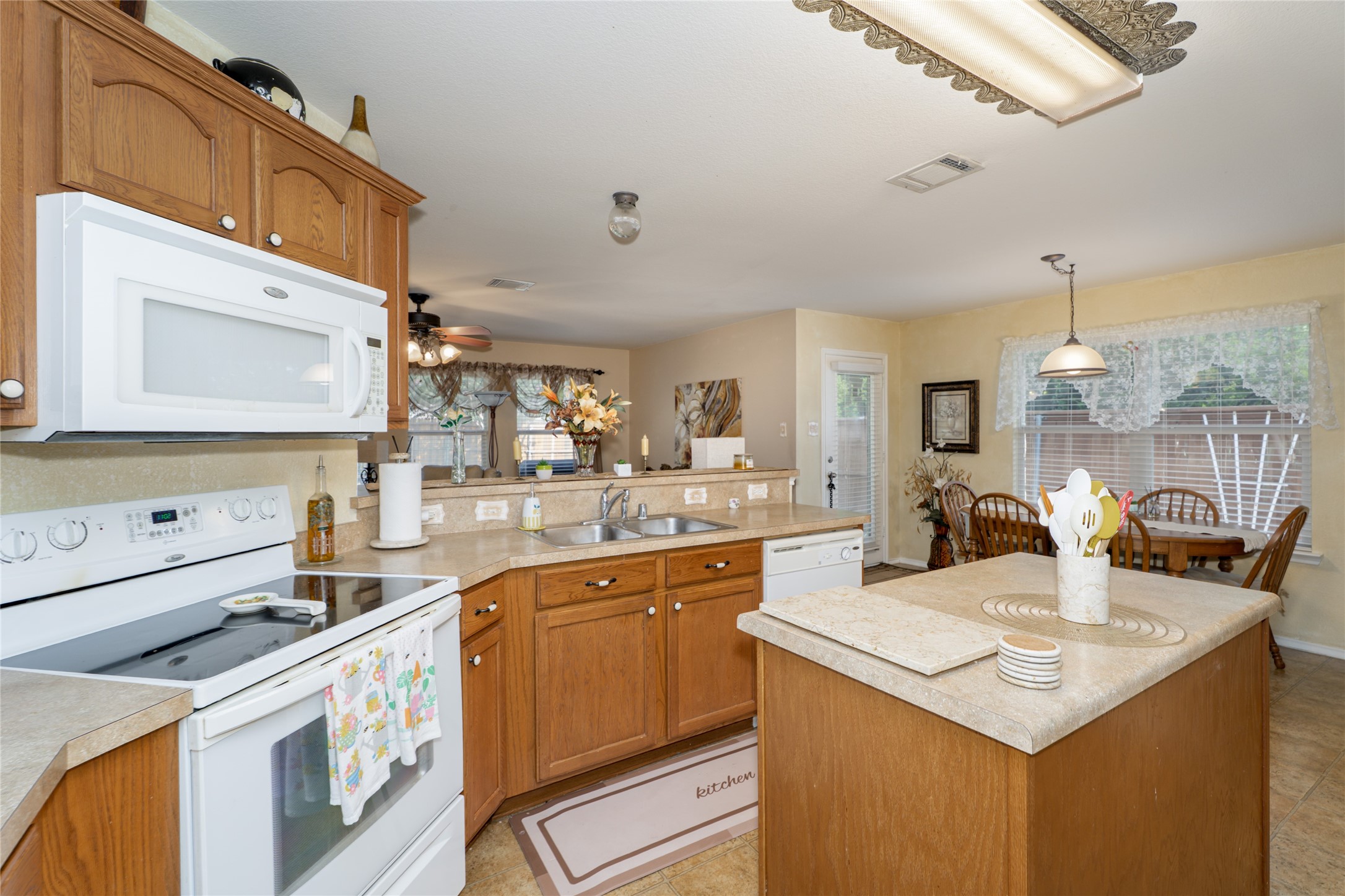 2051 Shawnee Trail