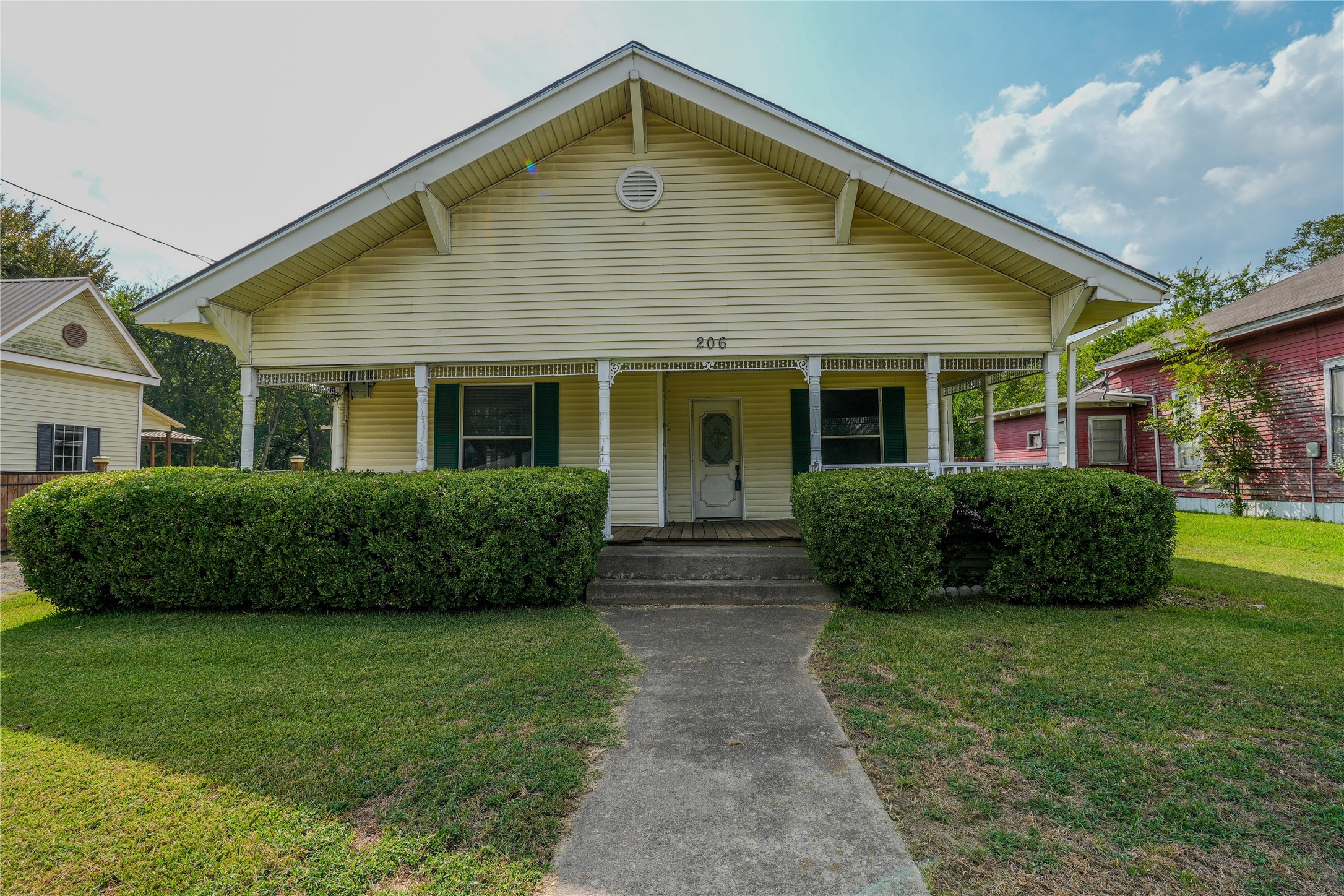 206 Frisco Street