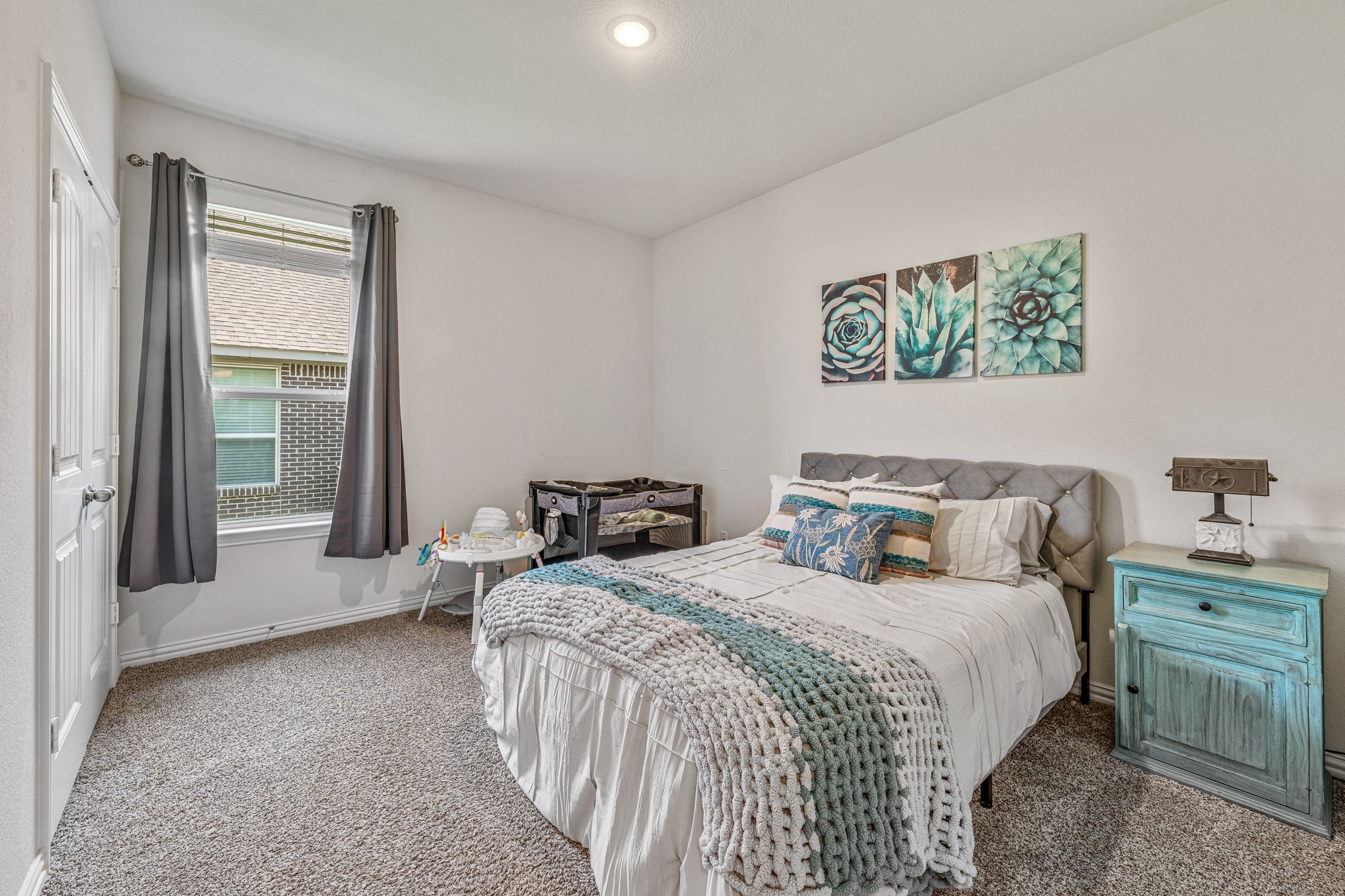 1569 Stanchion Way