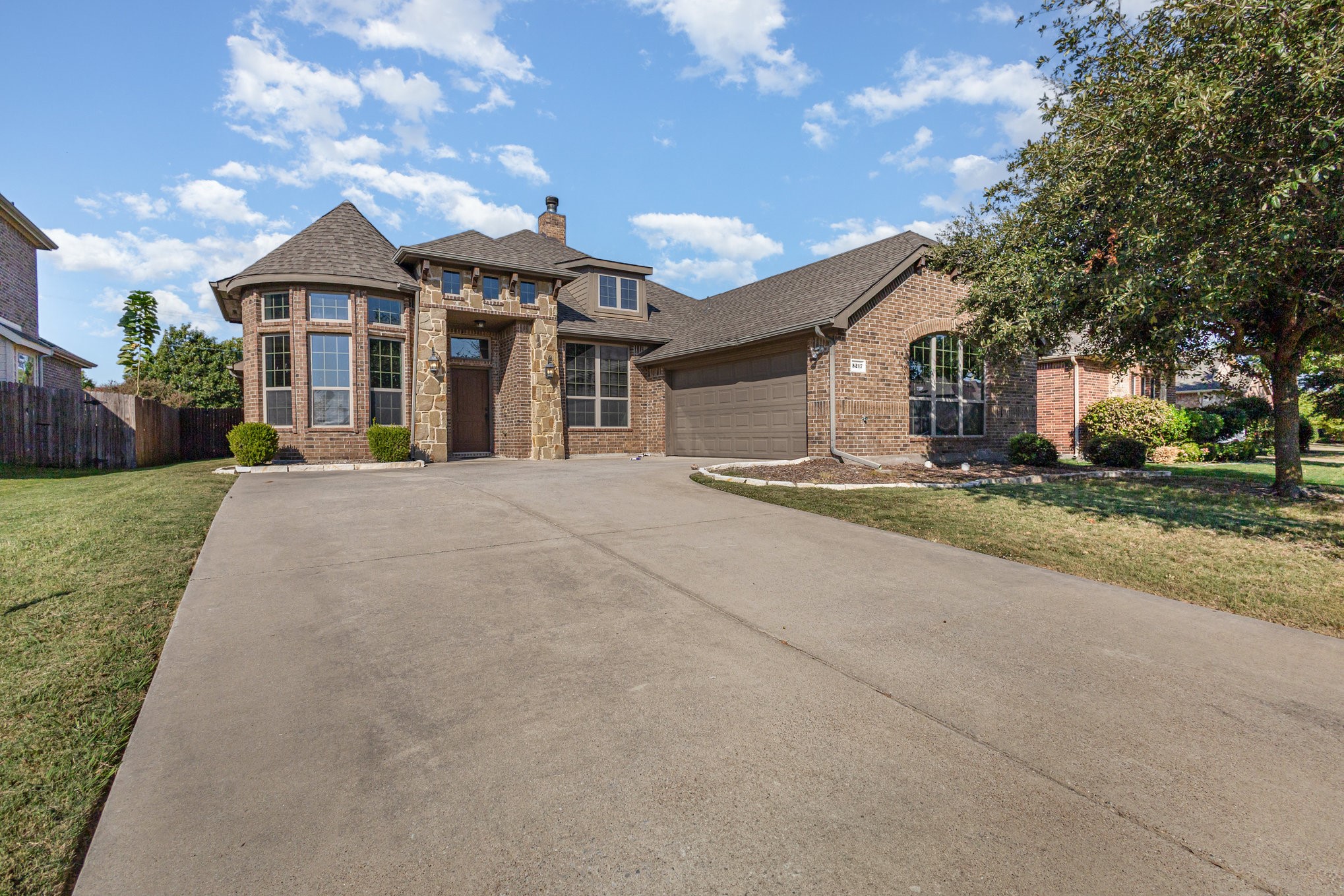 5217 Falcon Ridge Court