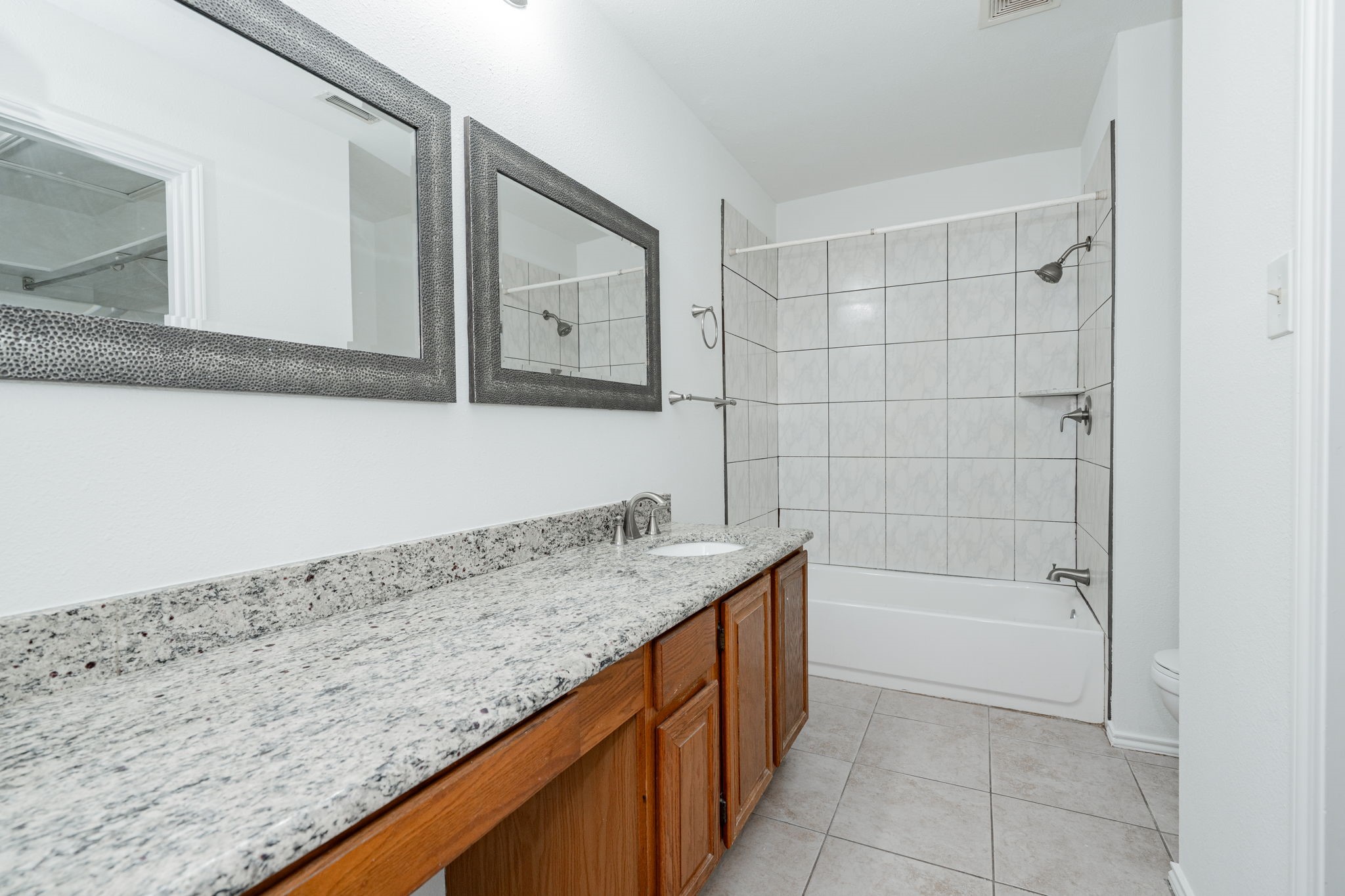 2512 Brook Hollow Court