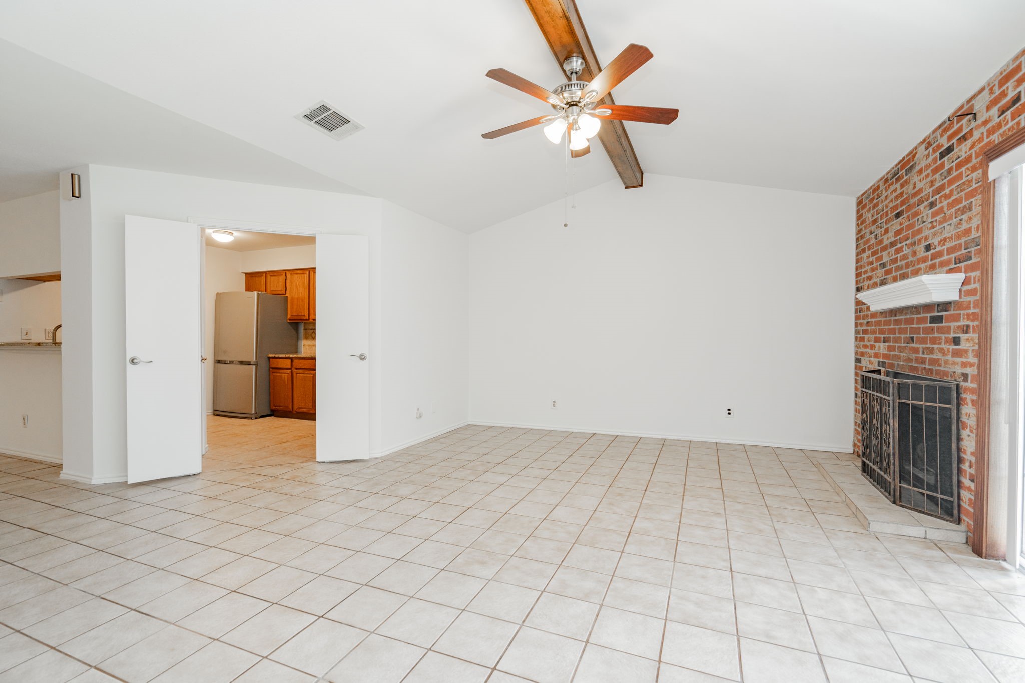 2512 Brook Hollow Court