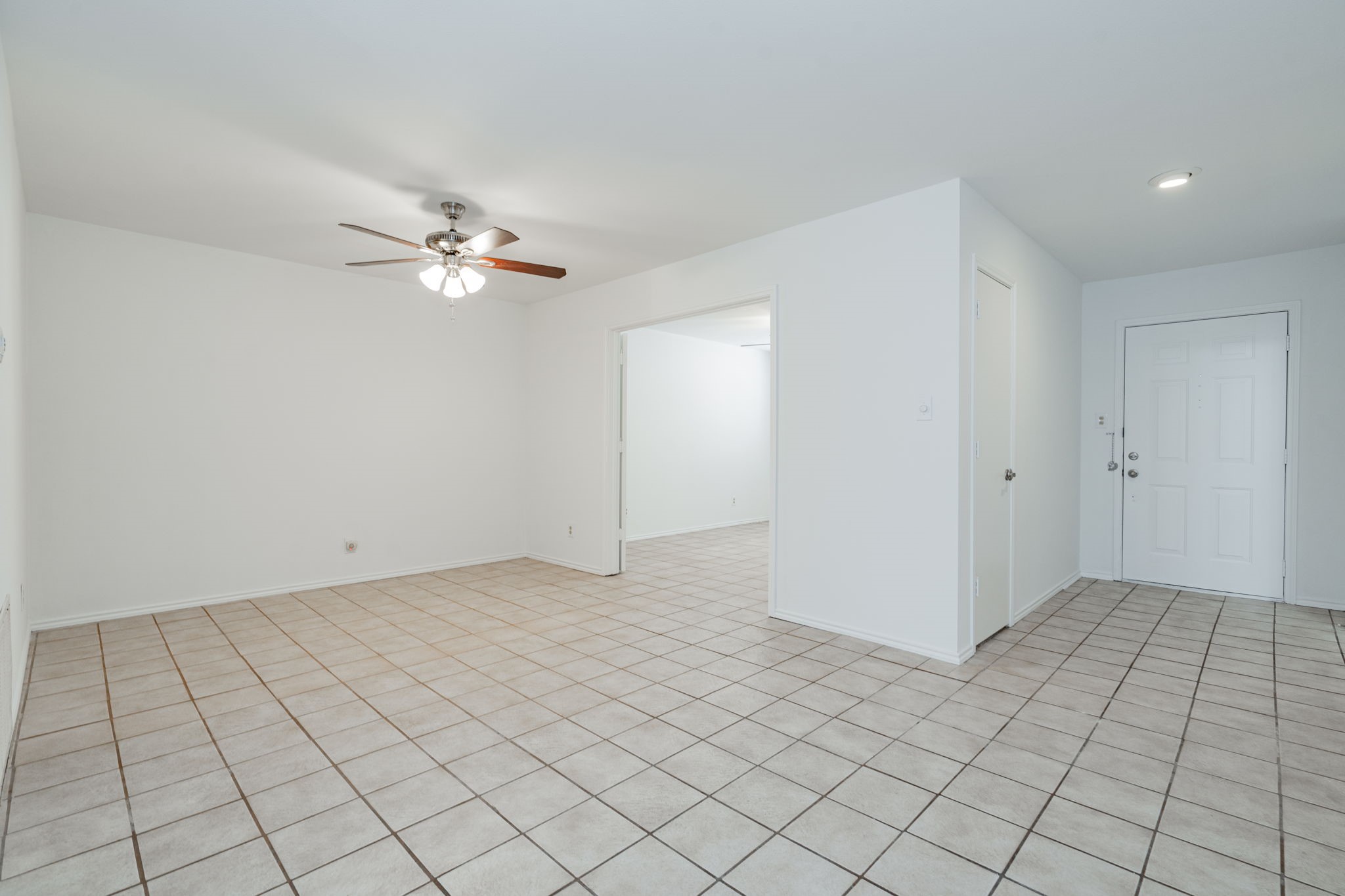 2512 Brook Hollow Court