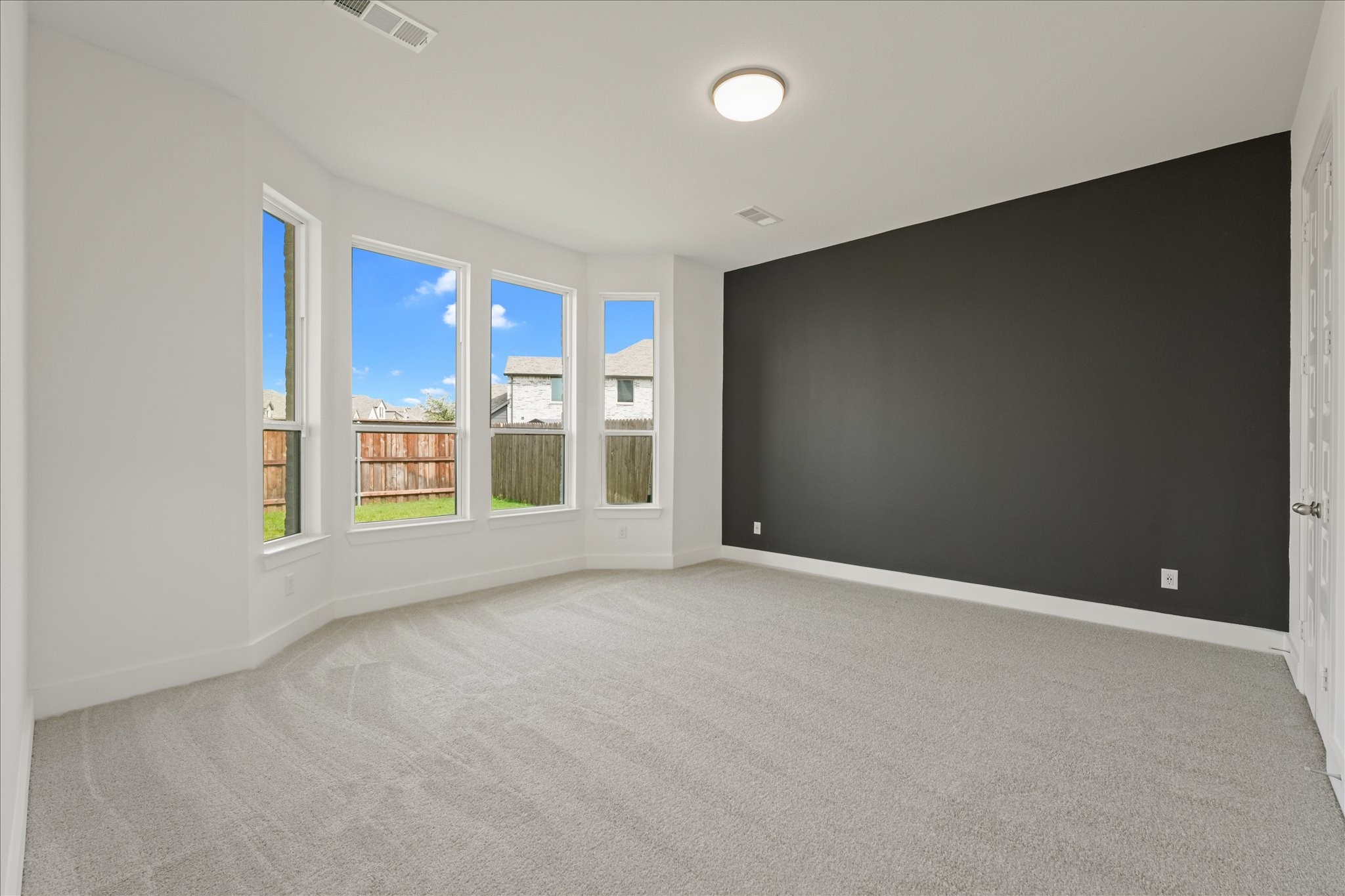 2424 Doncaster Drive