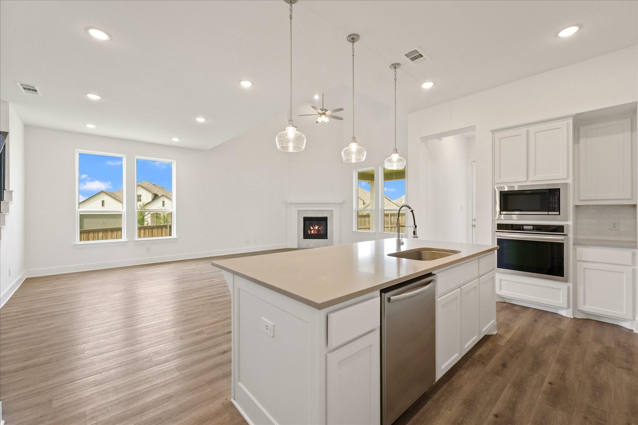 2424 Doncaster Drive