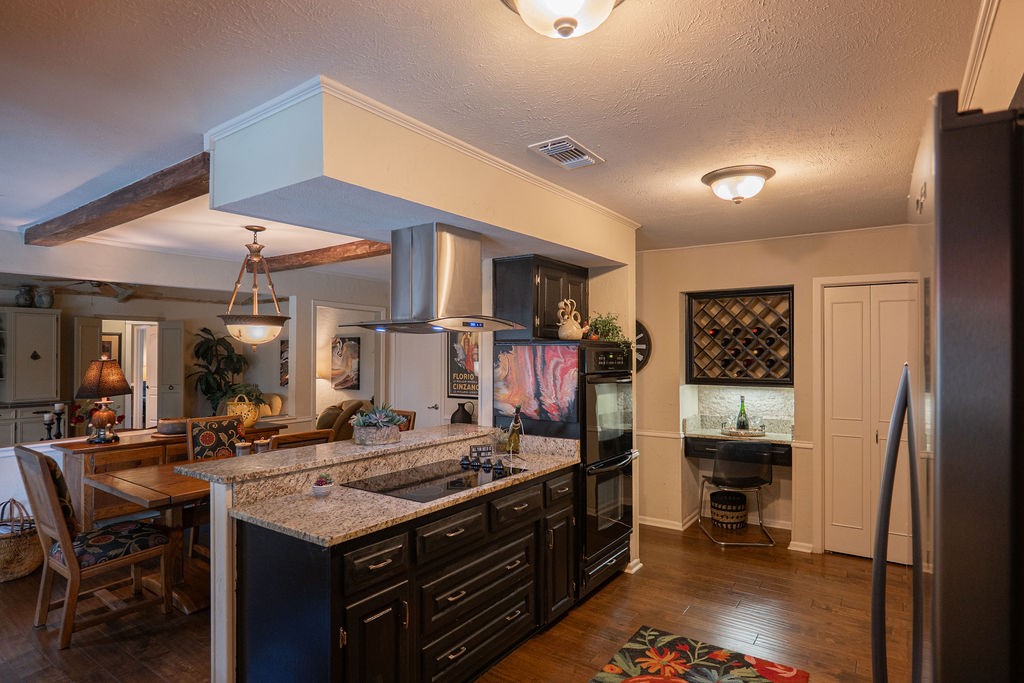 7326 Hillwood Lane