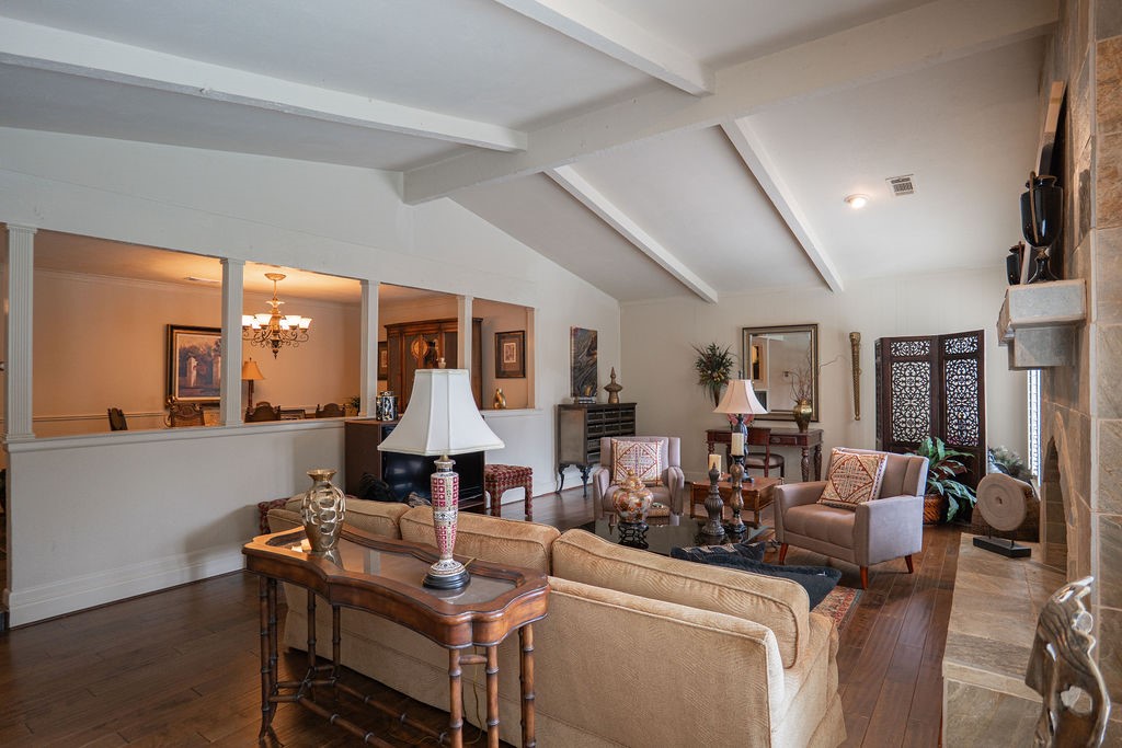 7326 Hillwood Lane