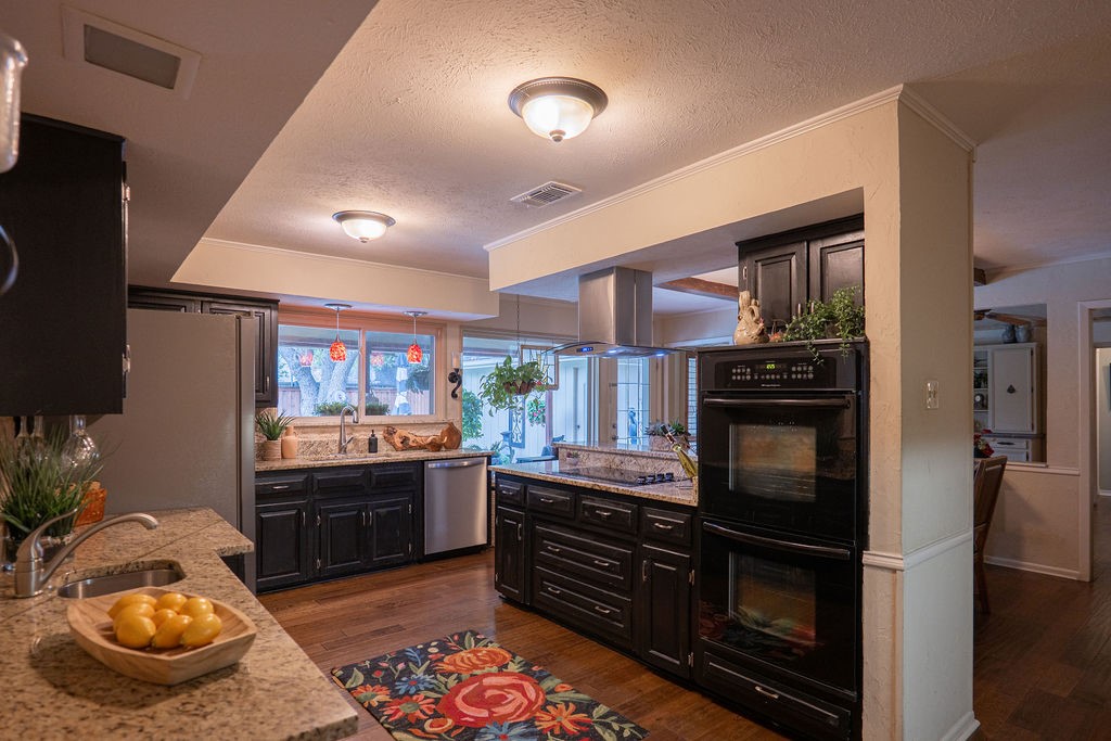 7326 Hillwood Lane