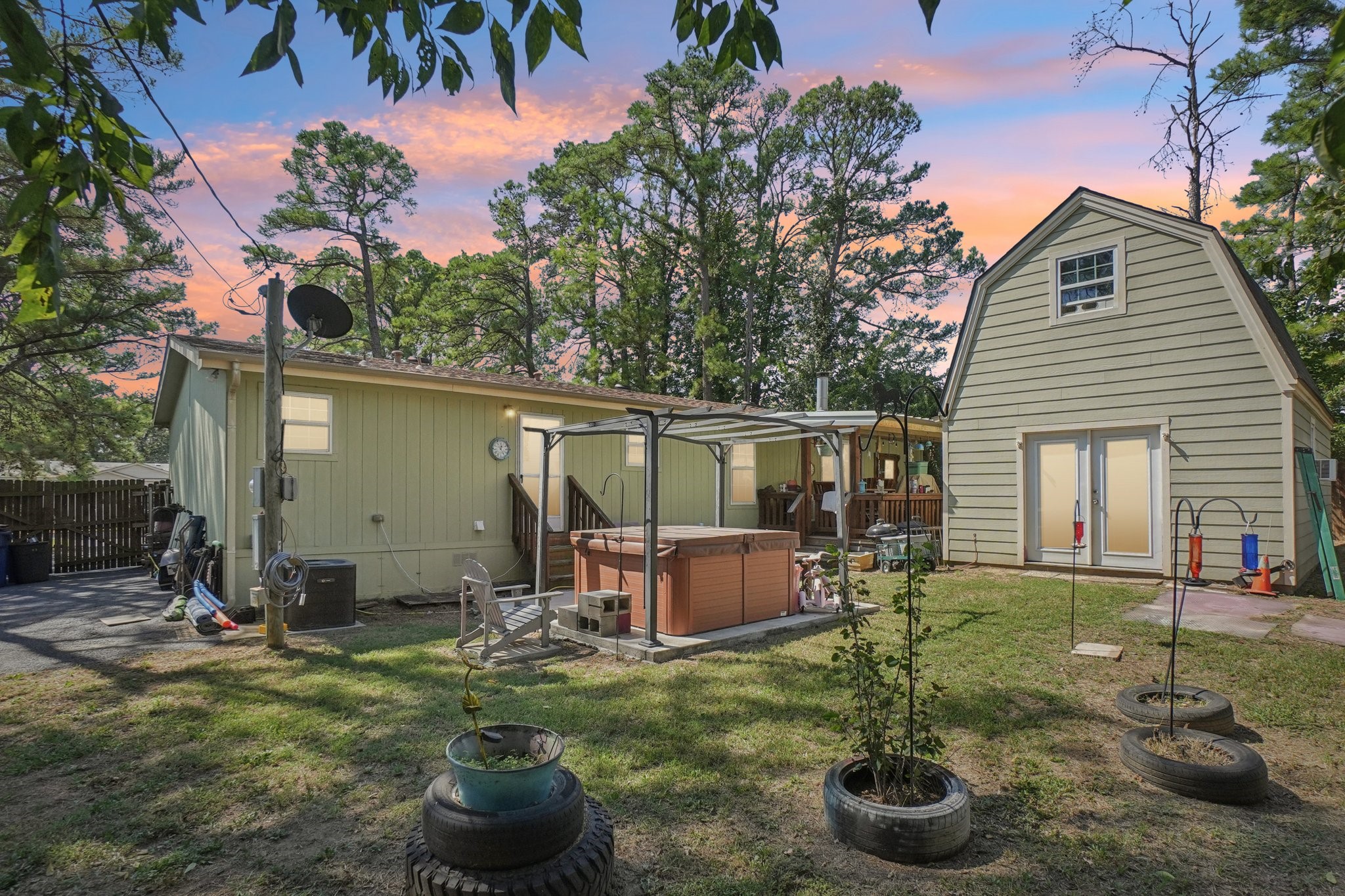 1088 Westpark Circle S