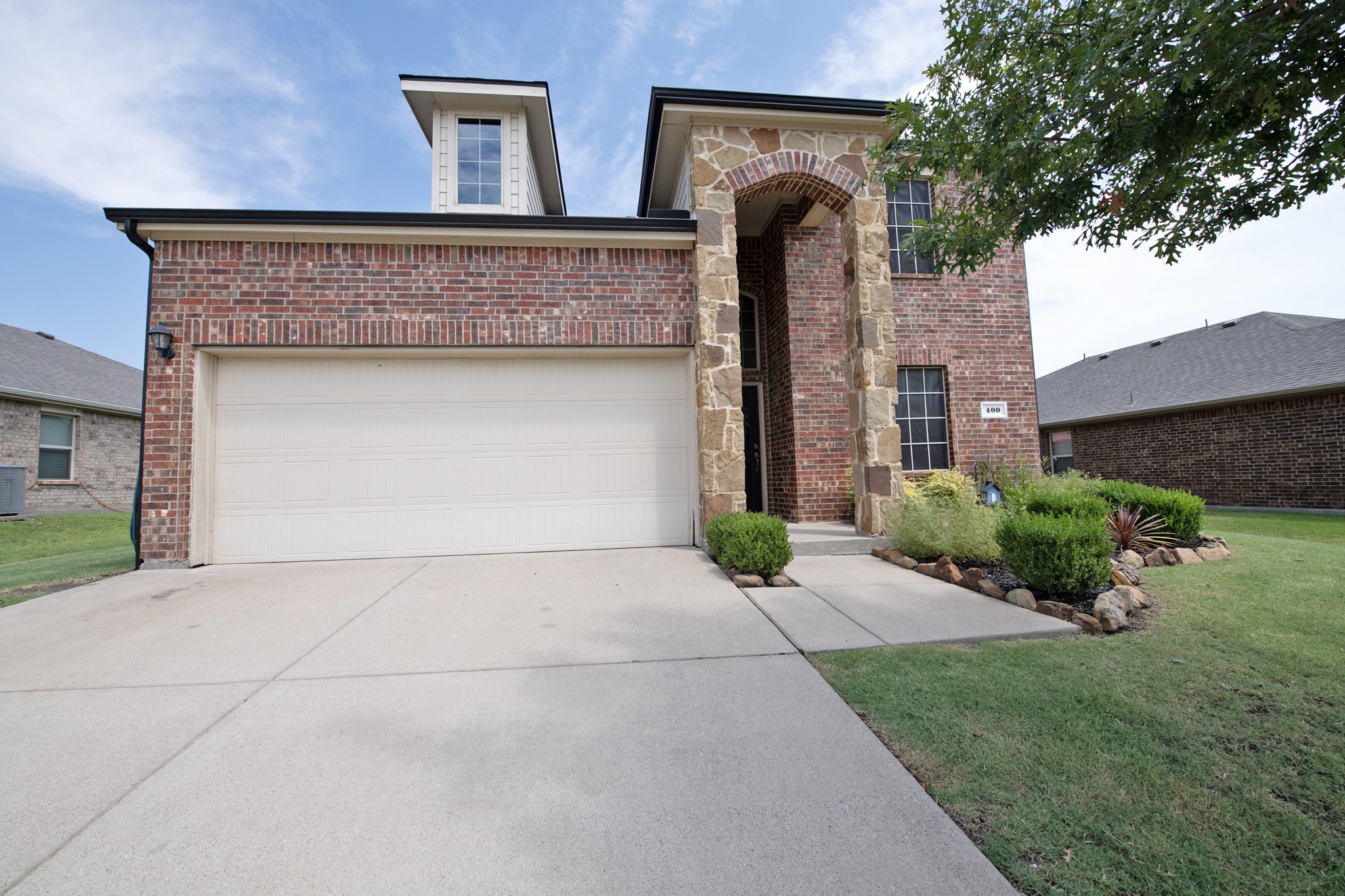 400 Hawthorn Drive