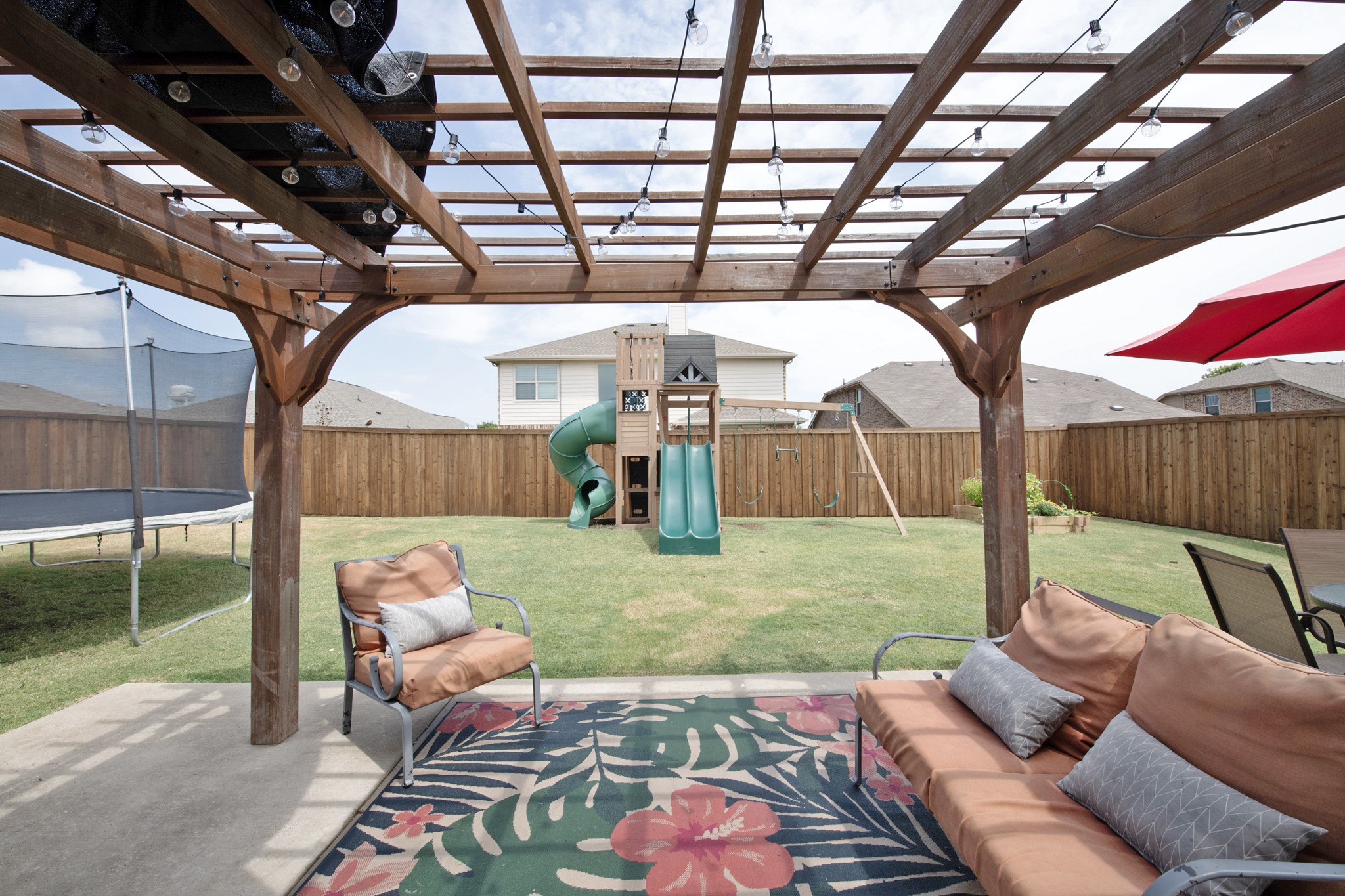 400 Hawthorn Drive