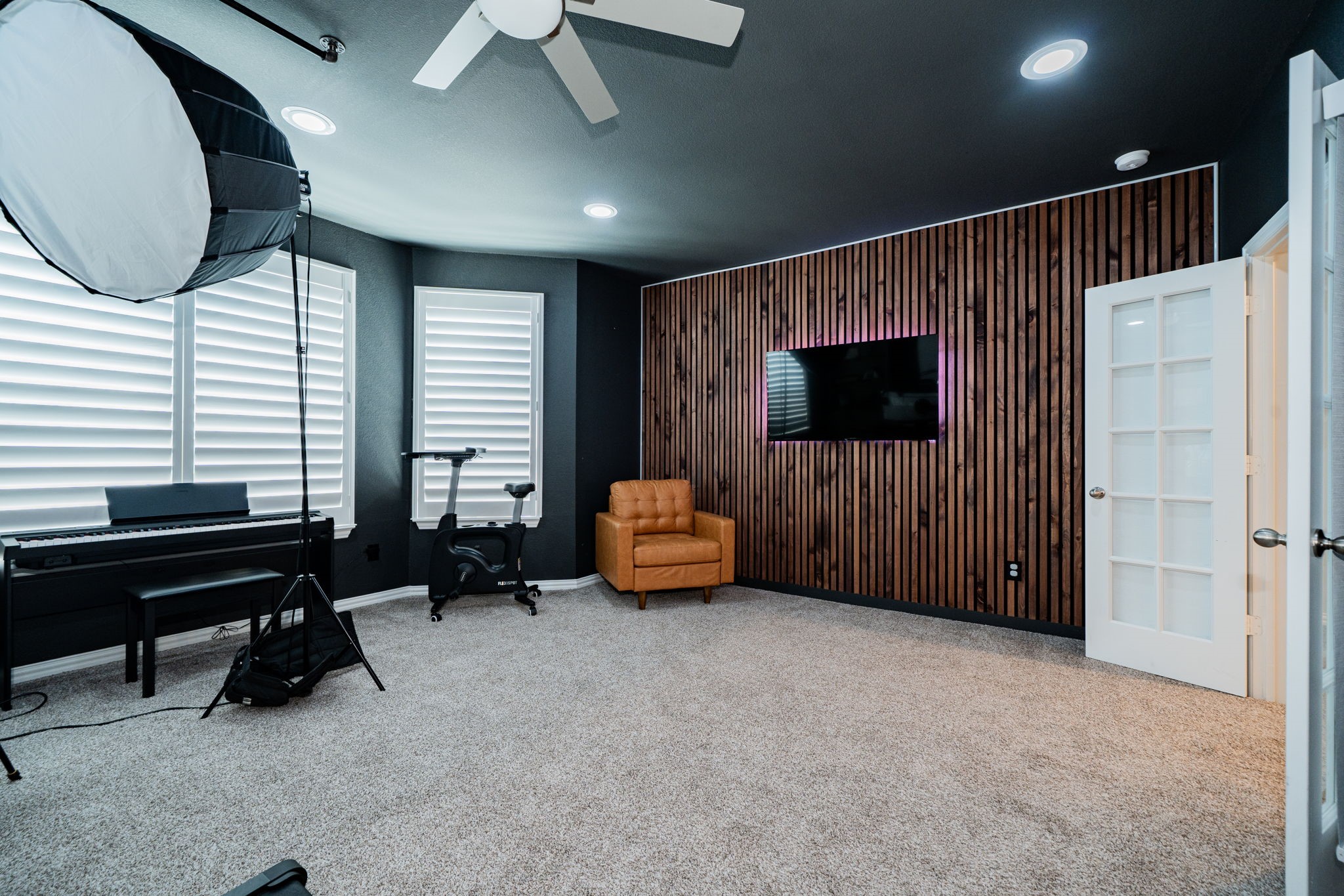 1403 Hickory Woods Way