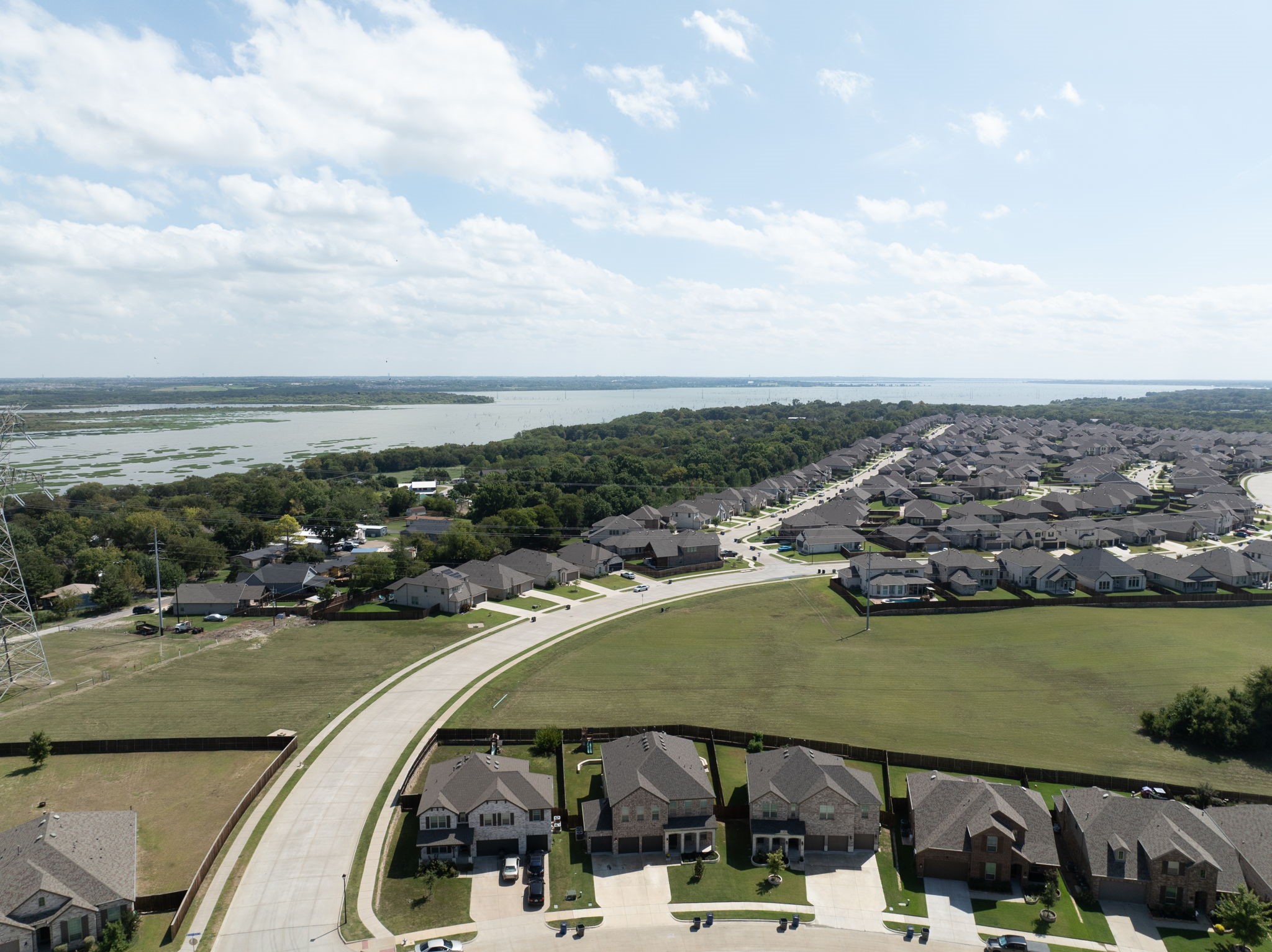 1403 Hickory Woods Way