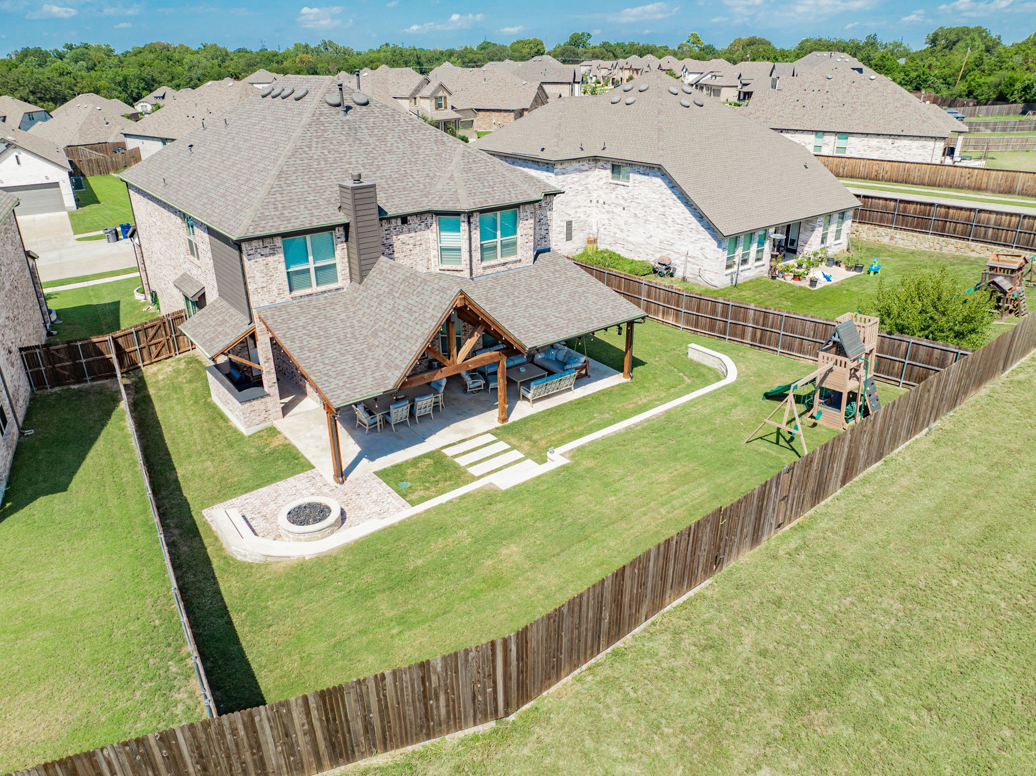 1403 Hickory Woods Way