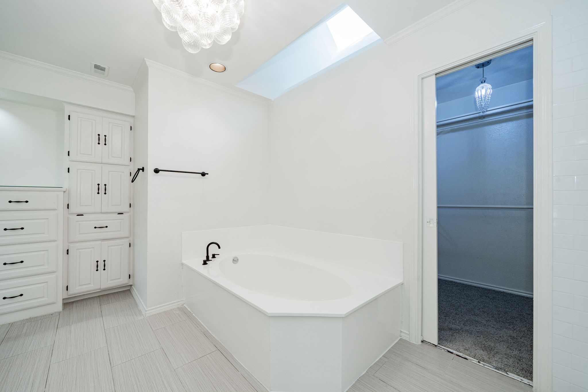2811 Burlwood Drive