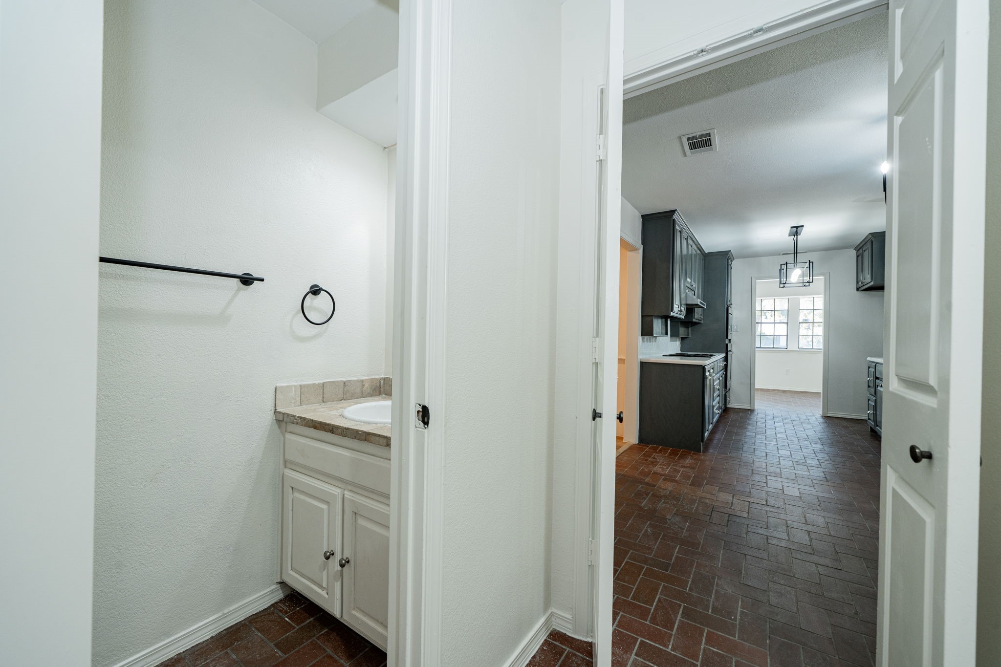 2811 Burlwood Drive