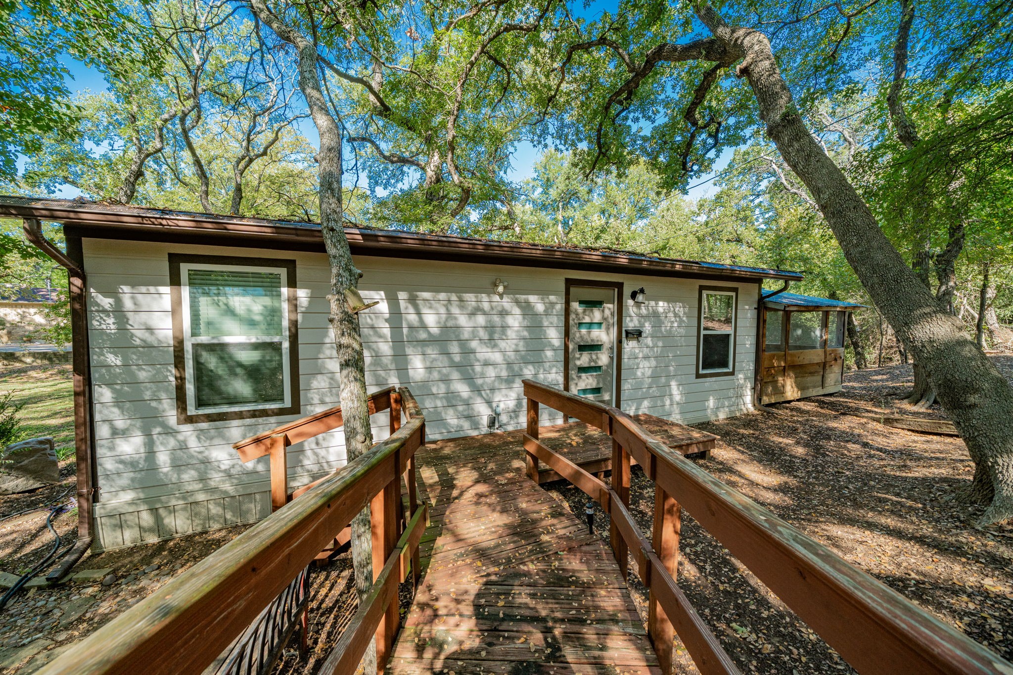 2811 Burlwood Drive