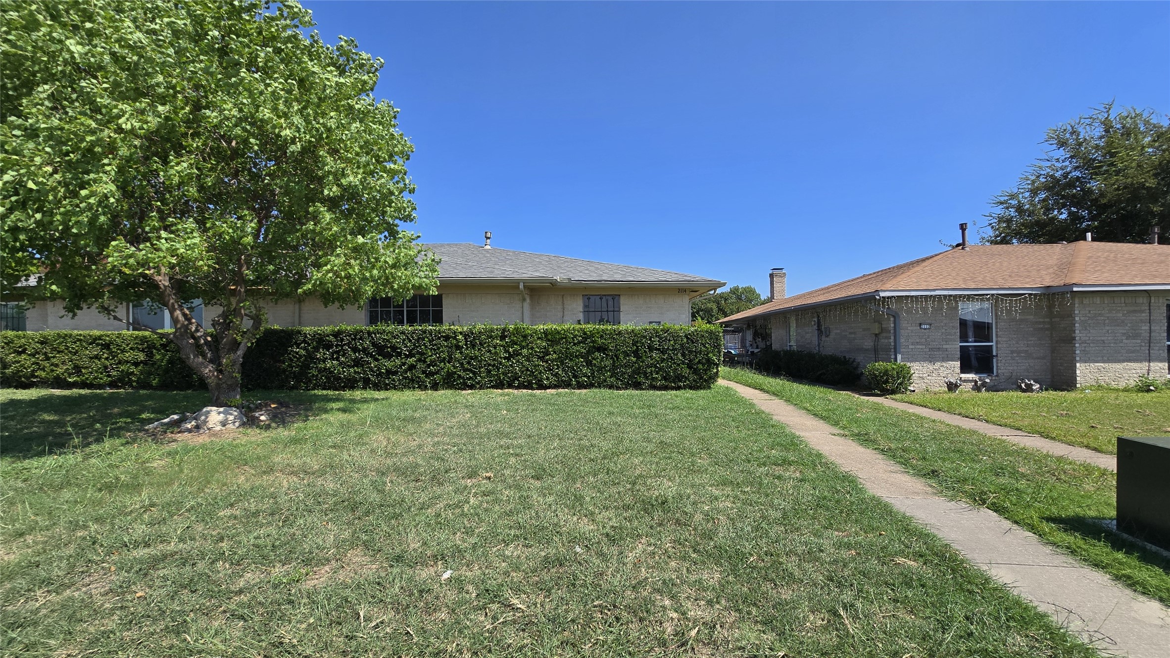 2114 Sam Houston Drive
