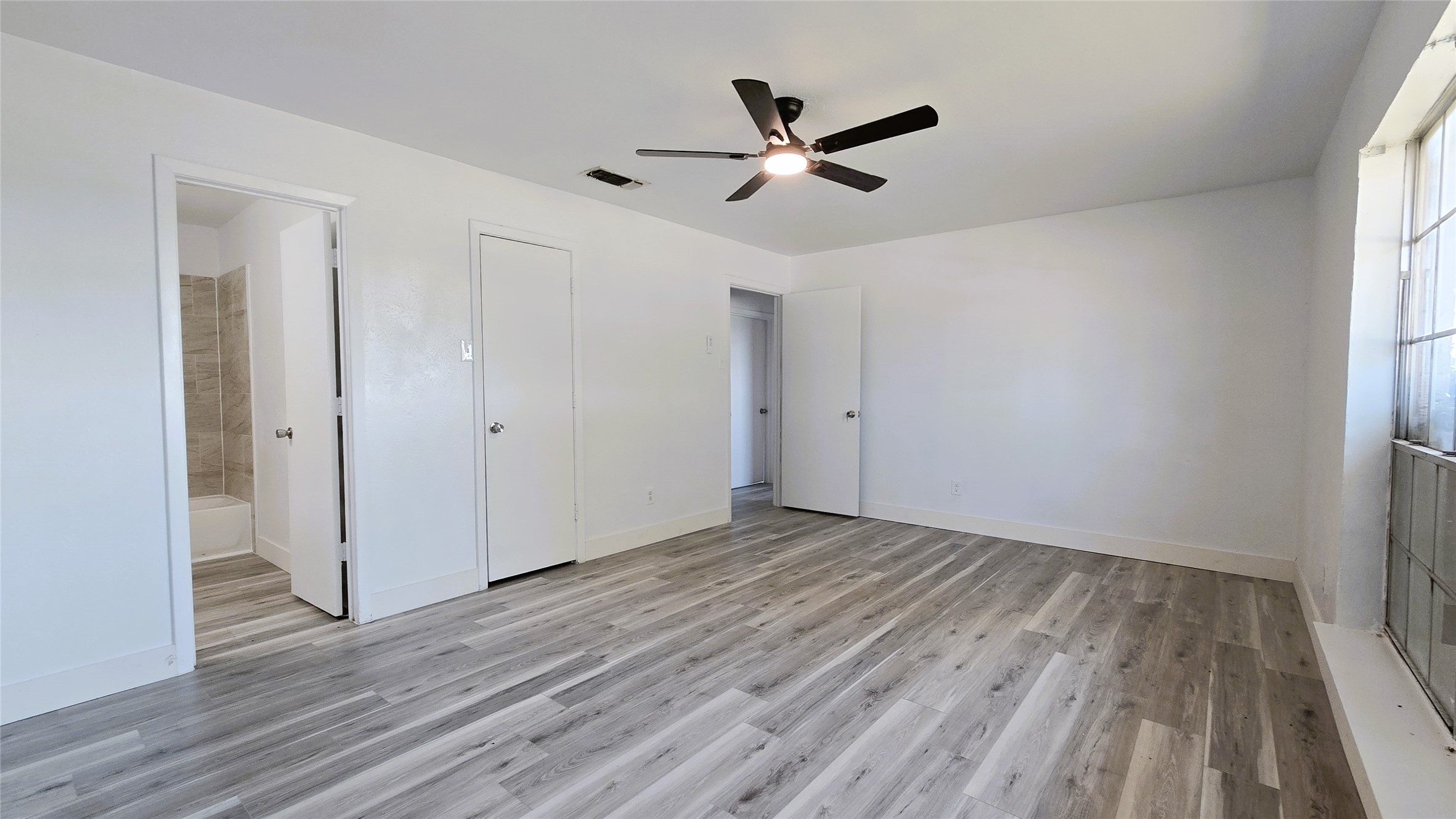 2114 Sam Houston Drive