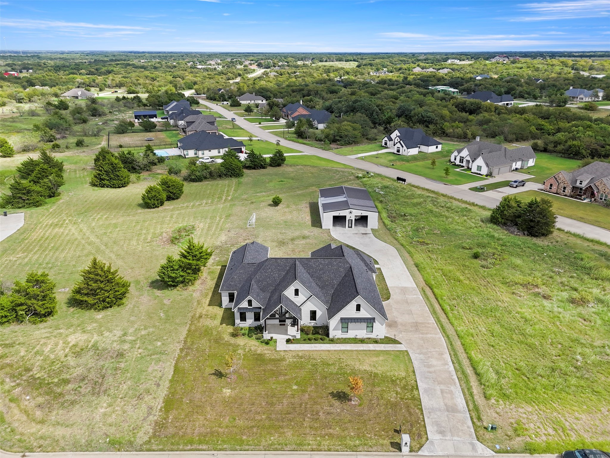 6221 Purple English Oak Court