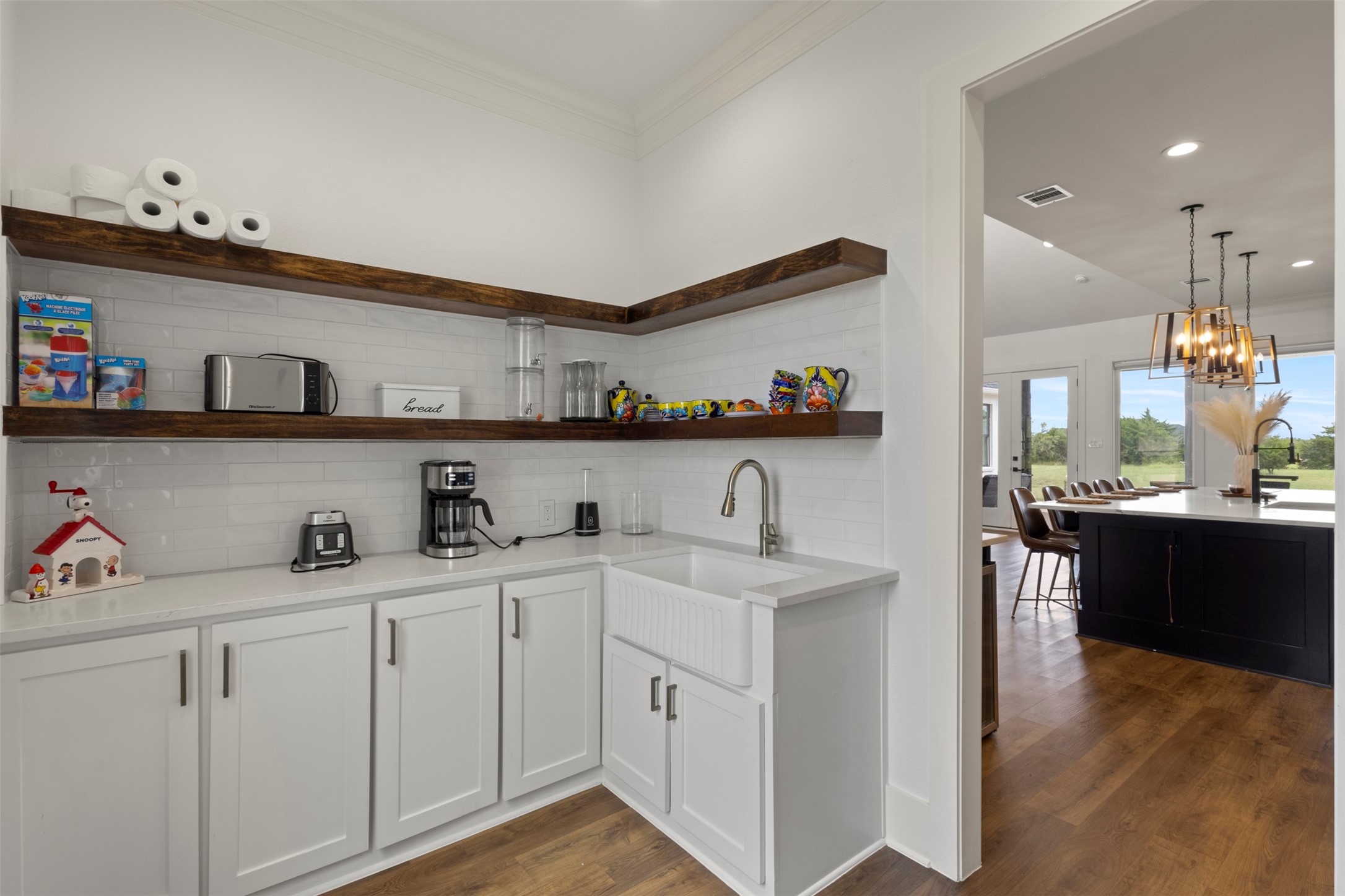 6221 Purple English Oak Court