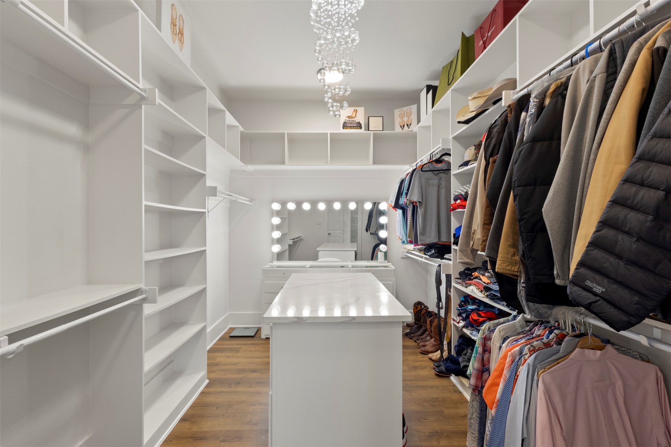 6221 Purple English Oak Court